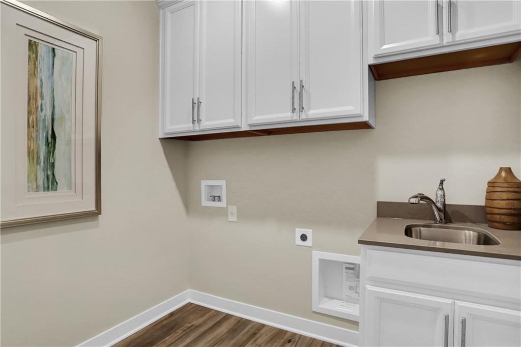 3102 Sharon Circle