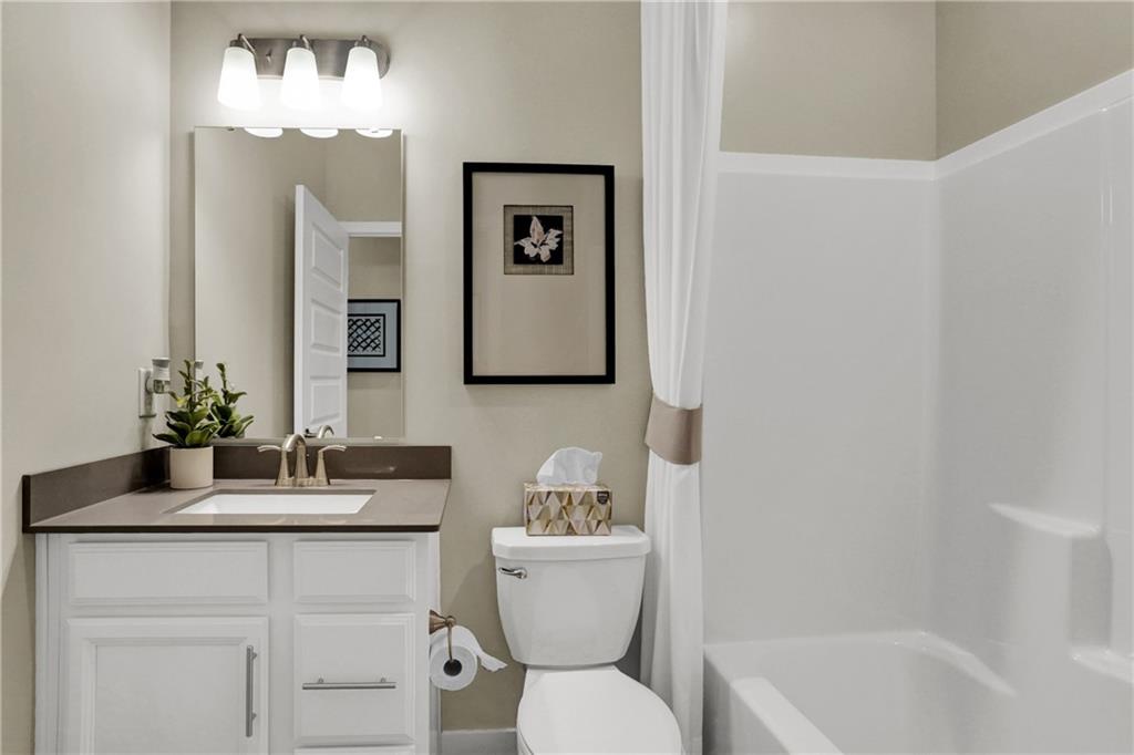 3102 Sharon Circle