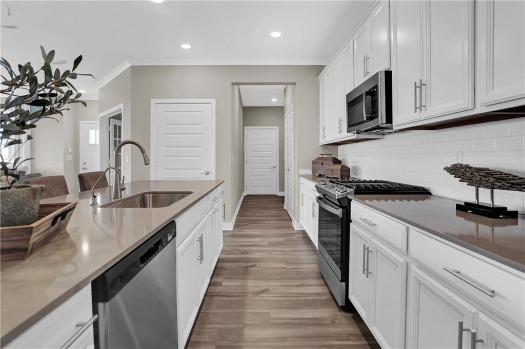 3102 Sharon Circle