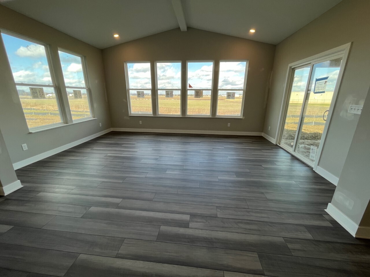 3662 Tipperlin Road