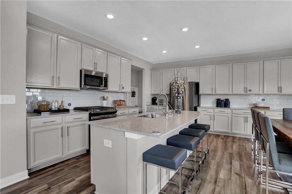 3650 Tipperlin Road