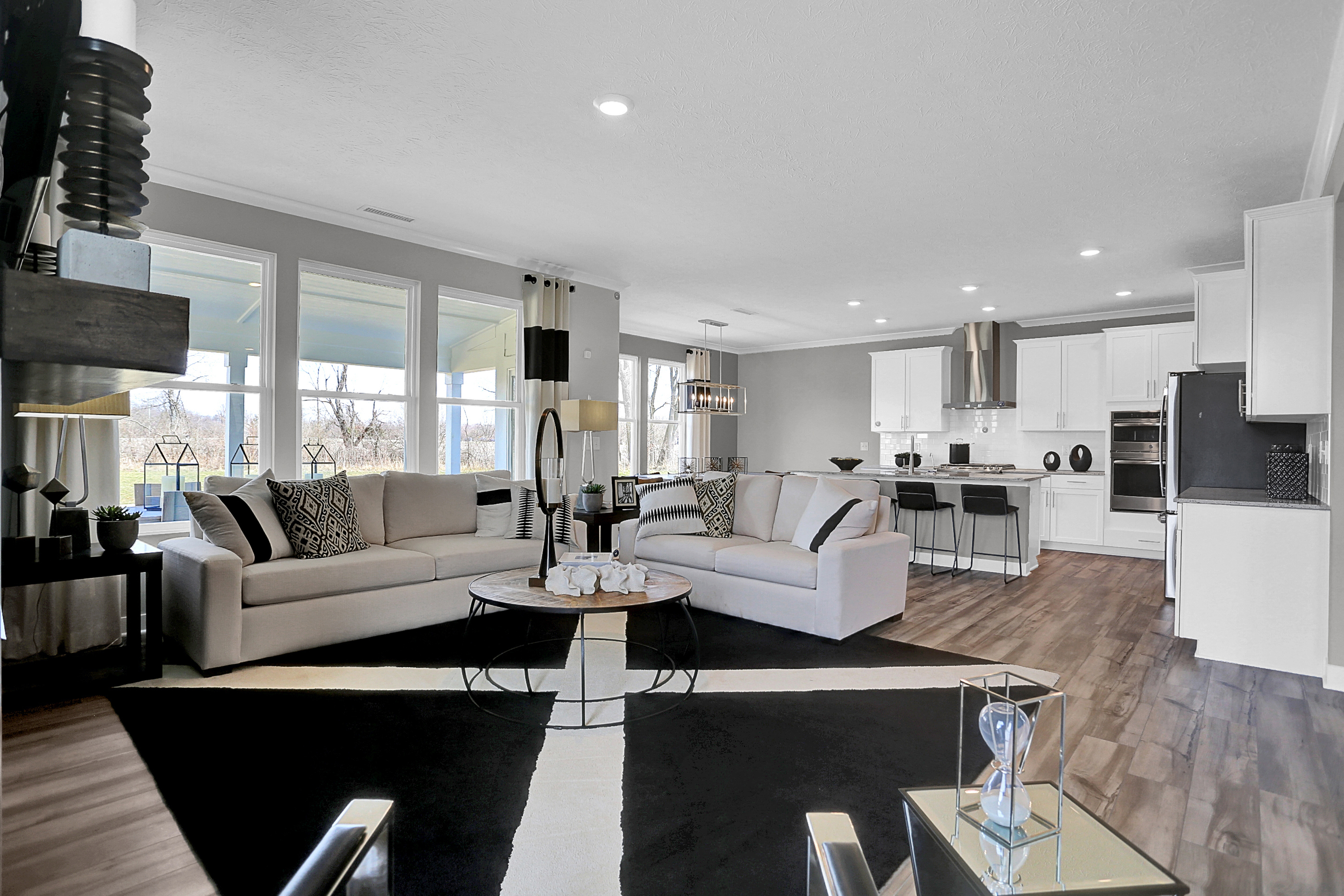 914 Edmonds Place