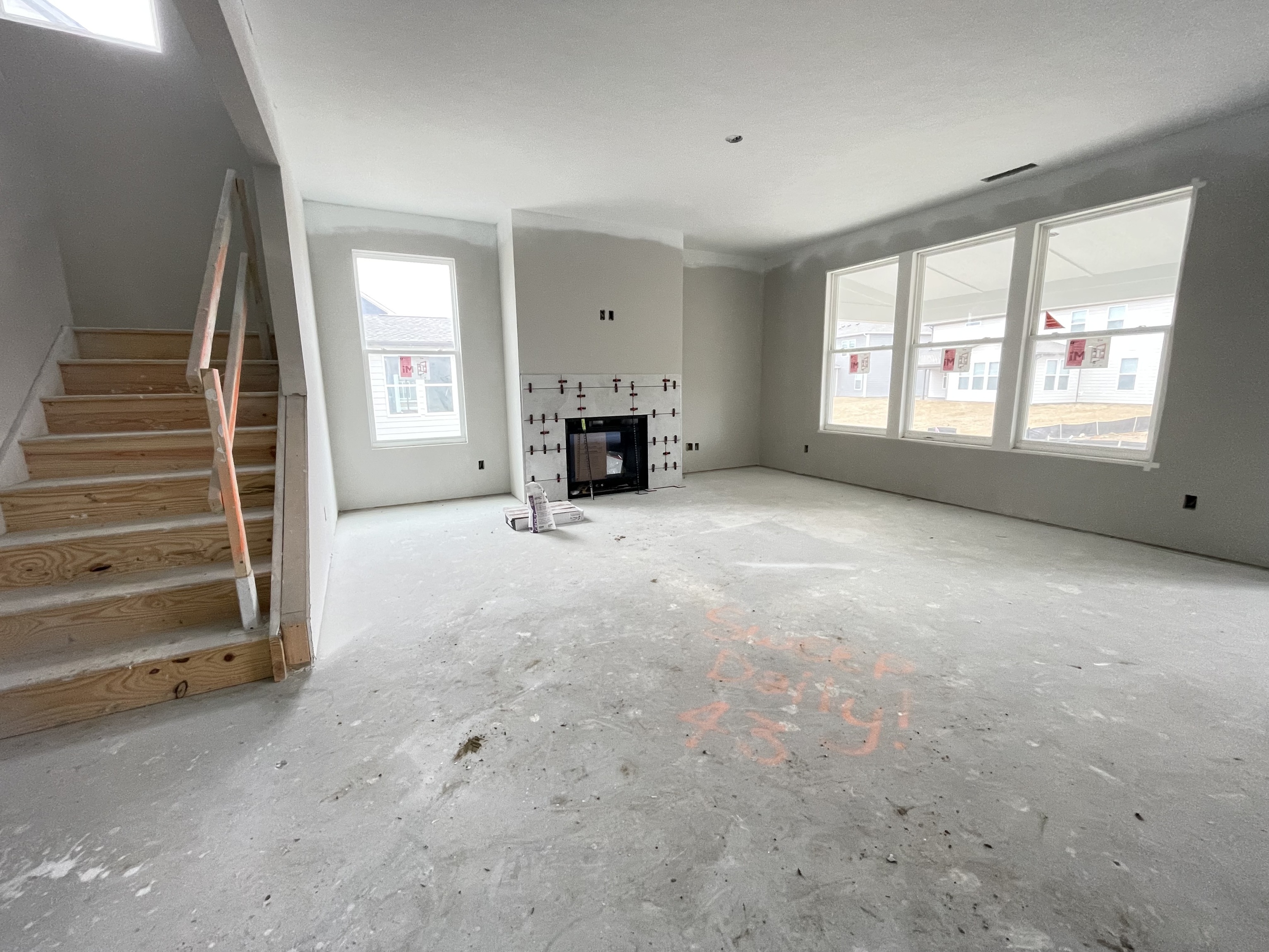 914 Edmonds Place
