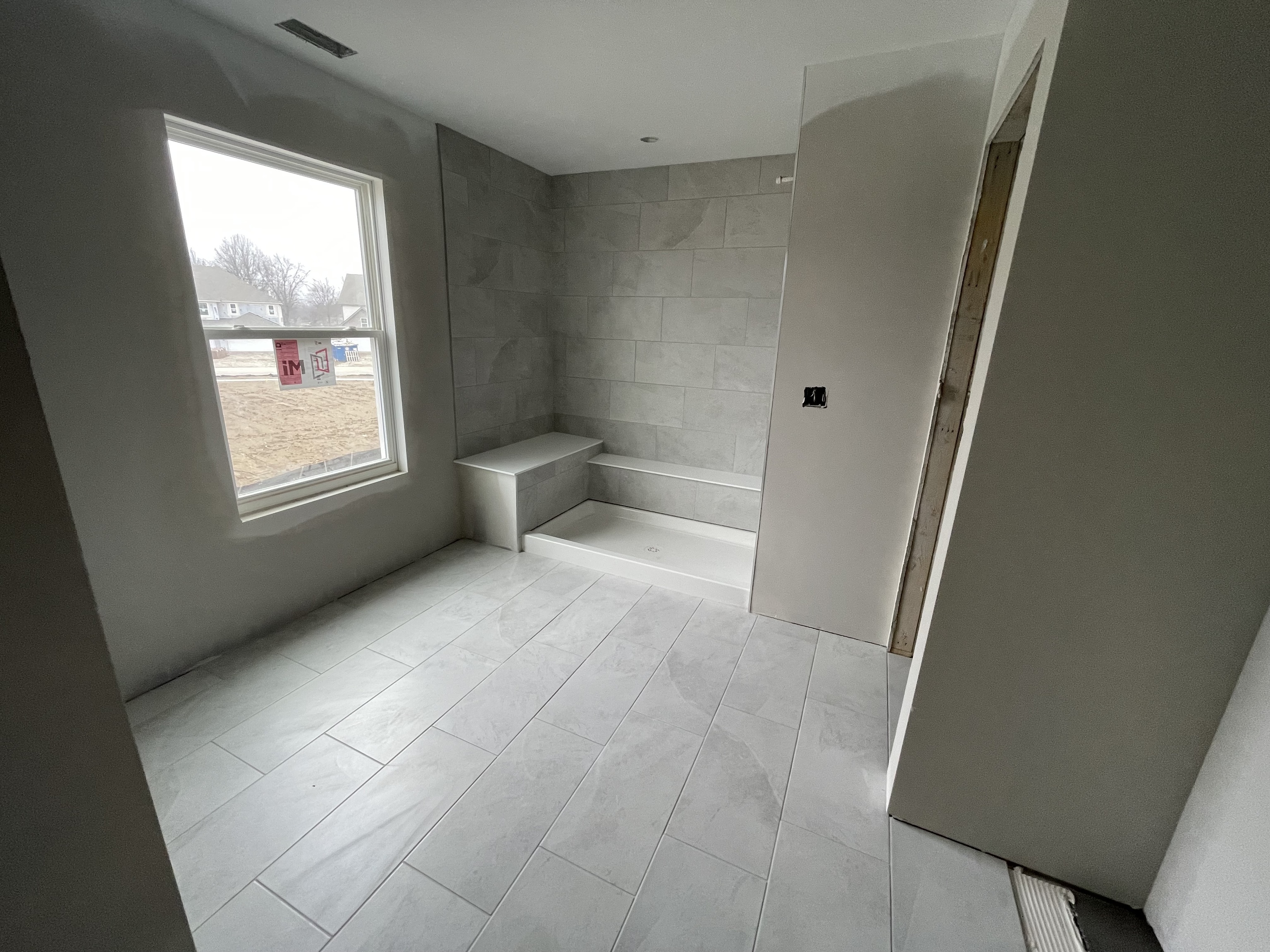 914 Edmonds Place