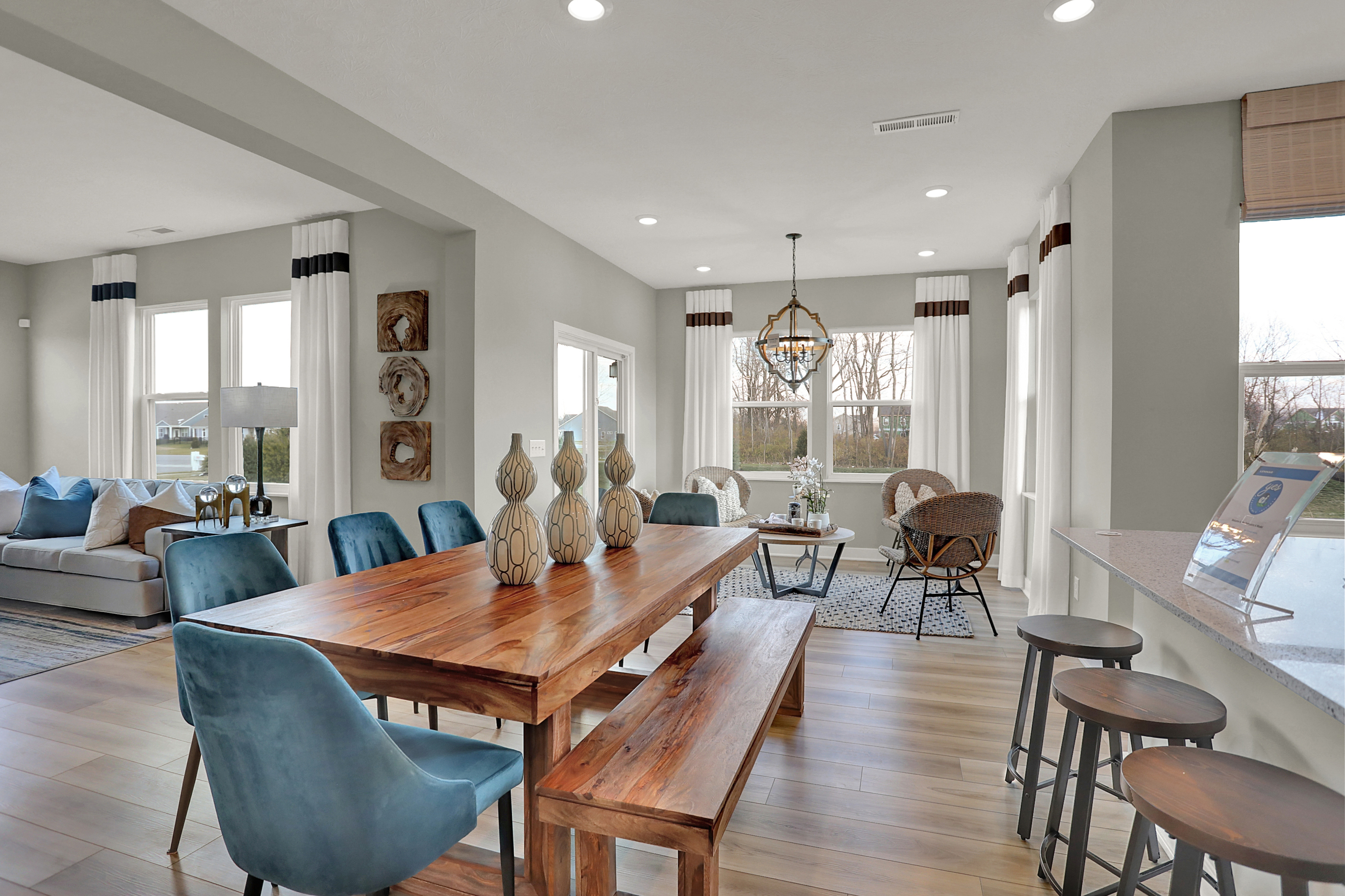 7 Lively Place