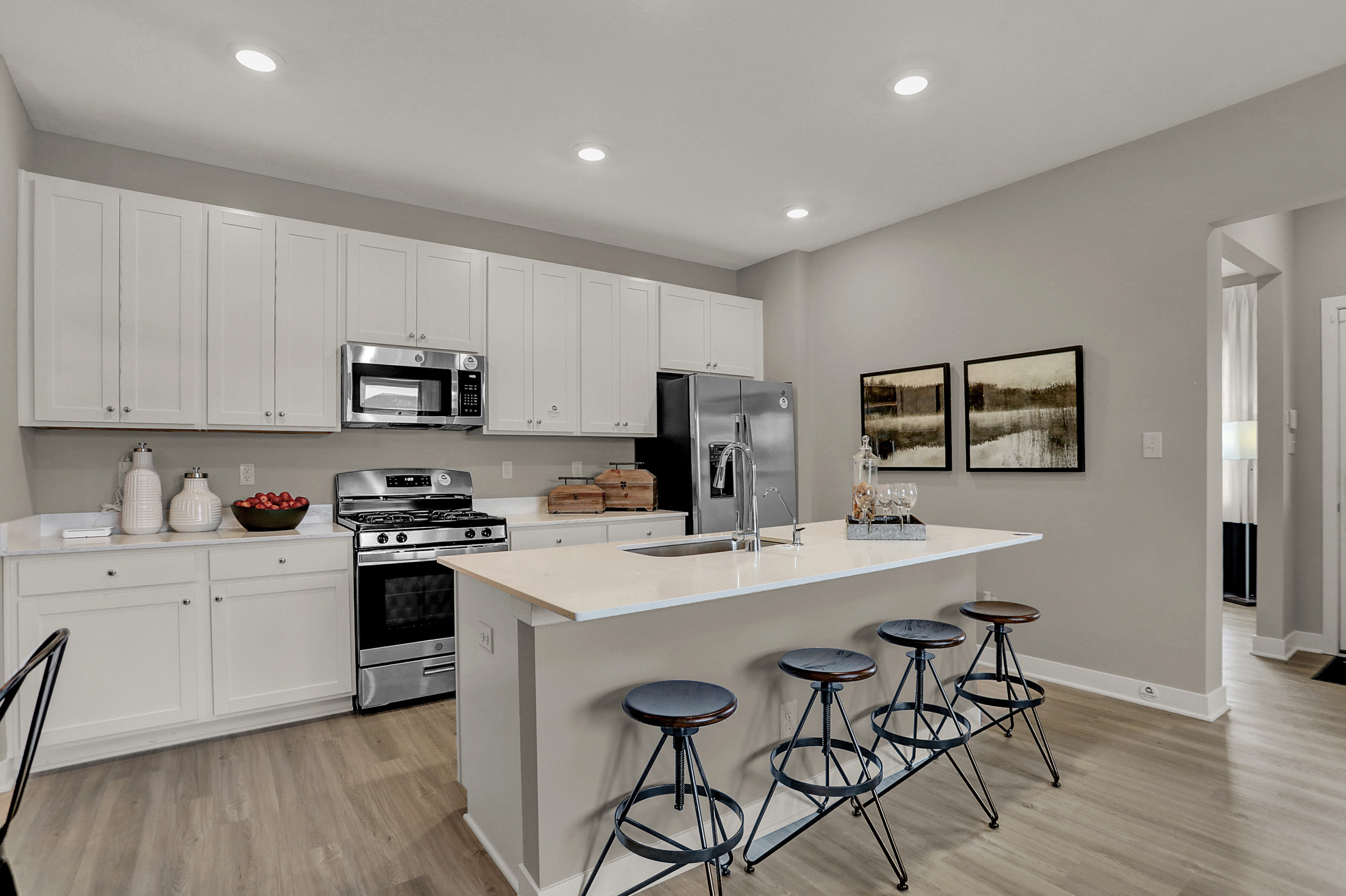 7290 Governor's Row North