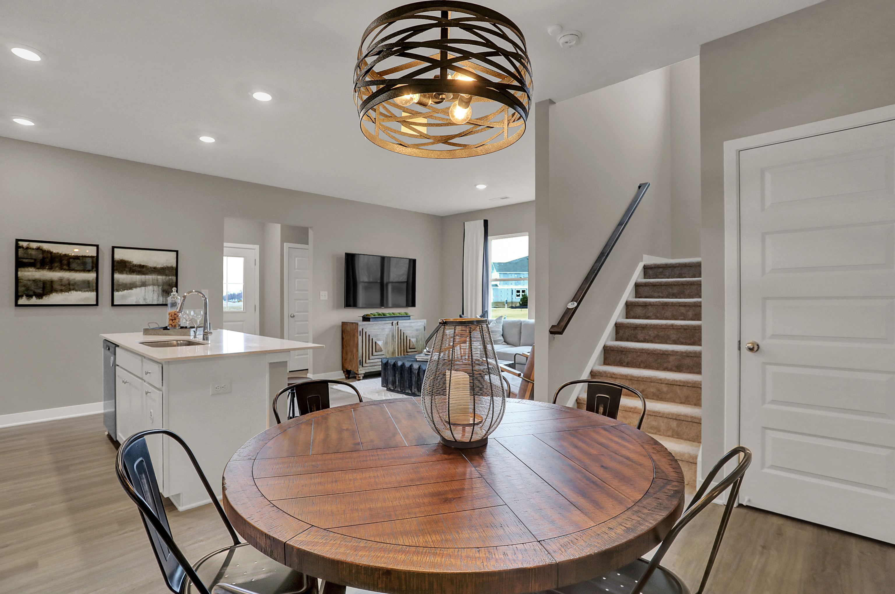 7290 Governor's Row North