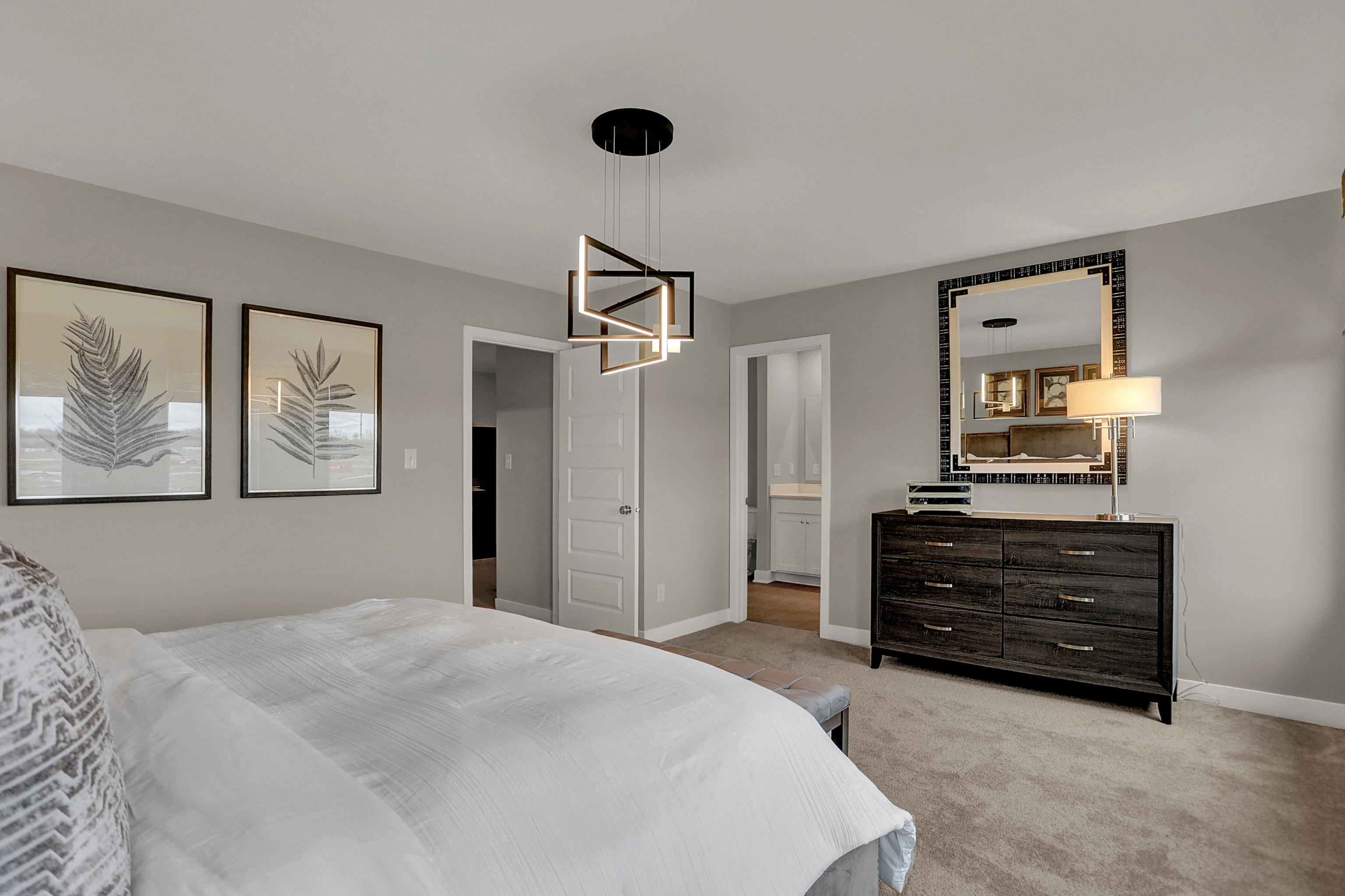 7290 Governor's Row North