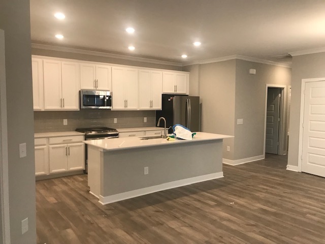 3089 Sharon Circle