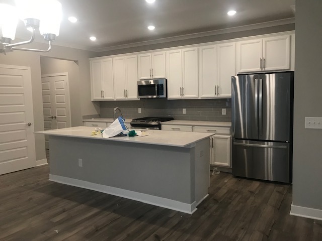 3089 Sharon Circle