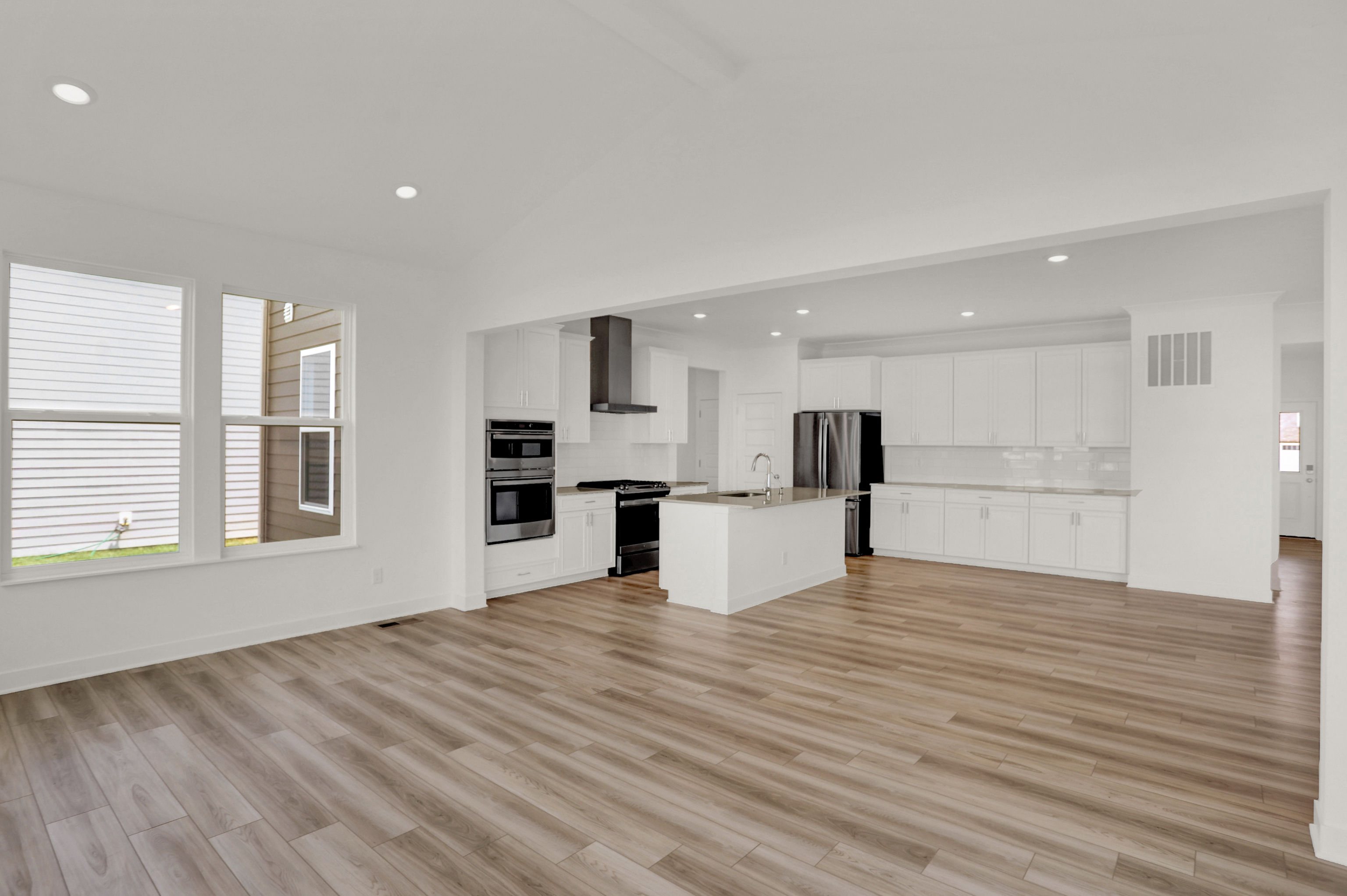 3542 Tipperlin Road