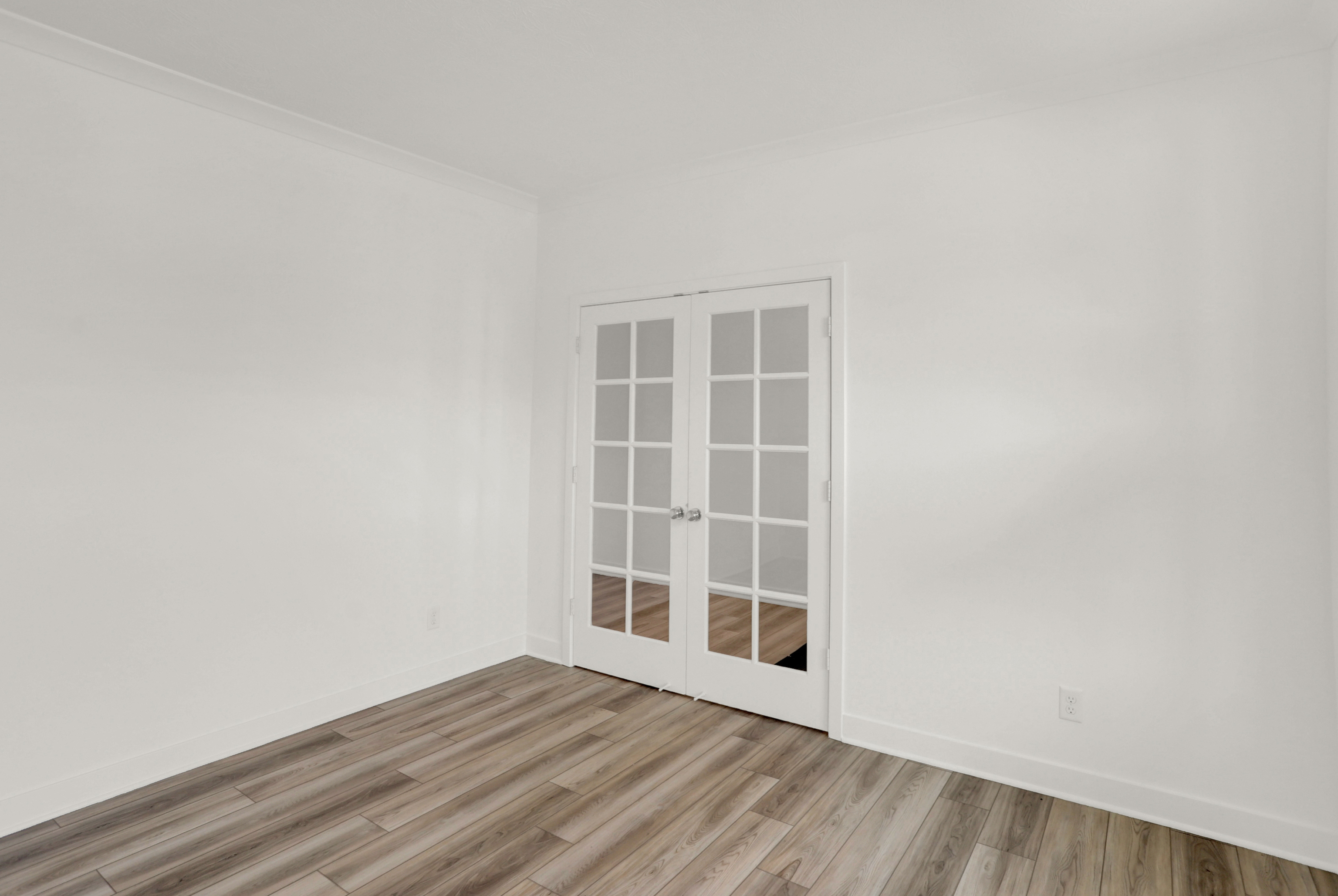 3542 Tipperlin Road