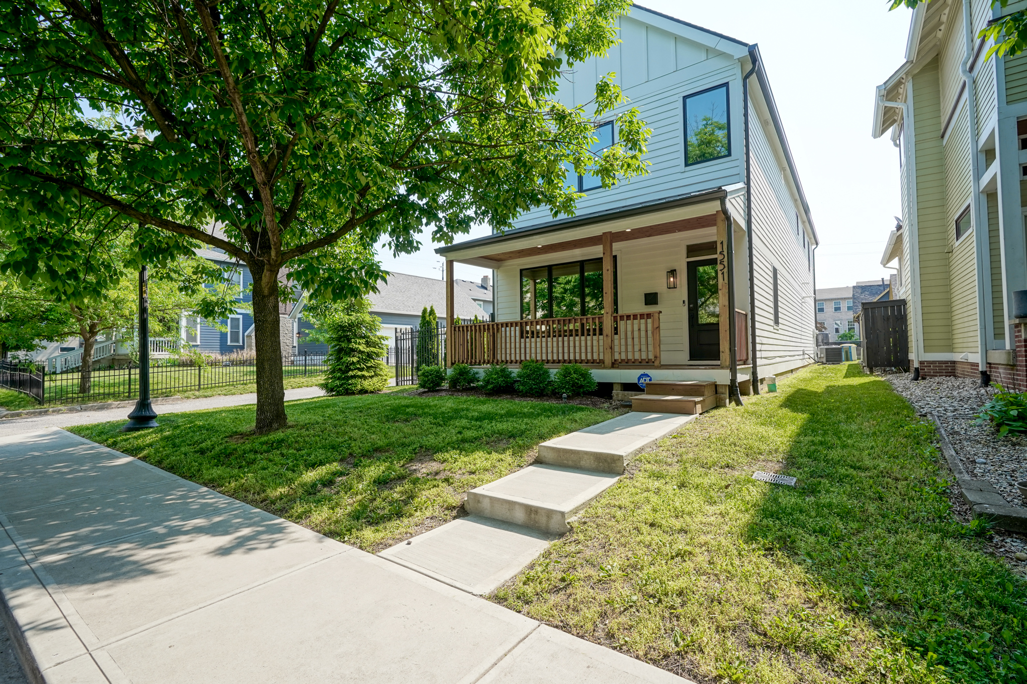 1551 Carrollton Avenue