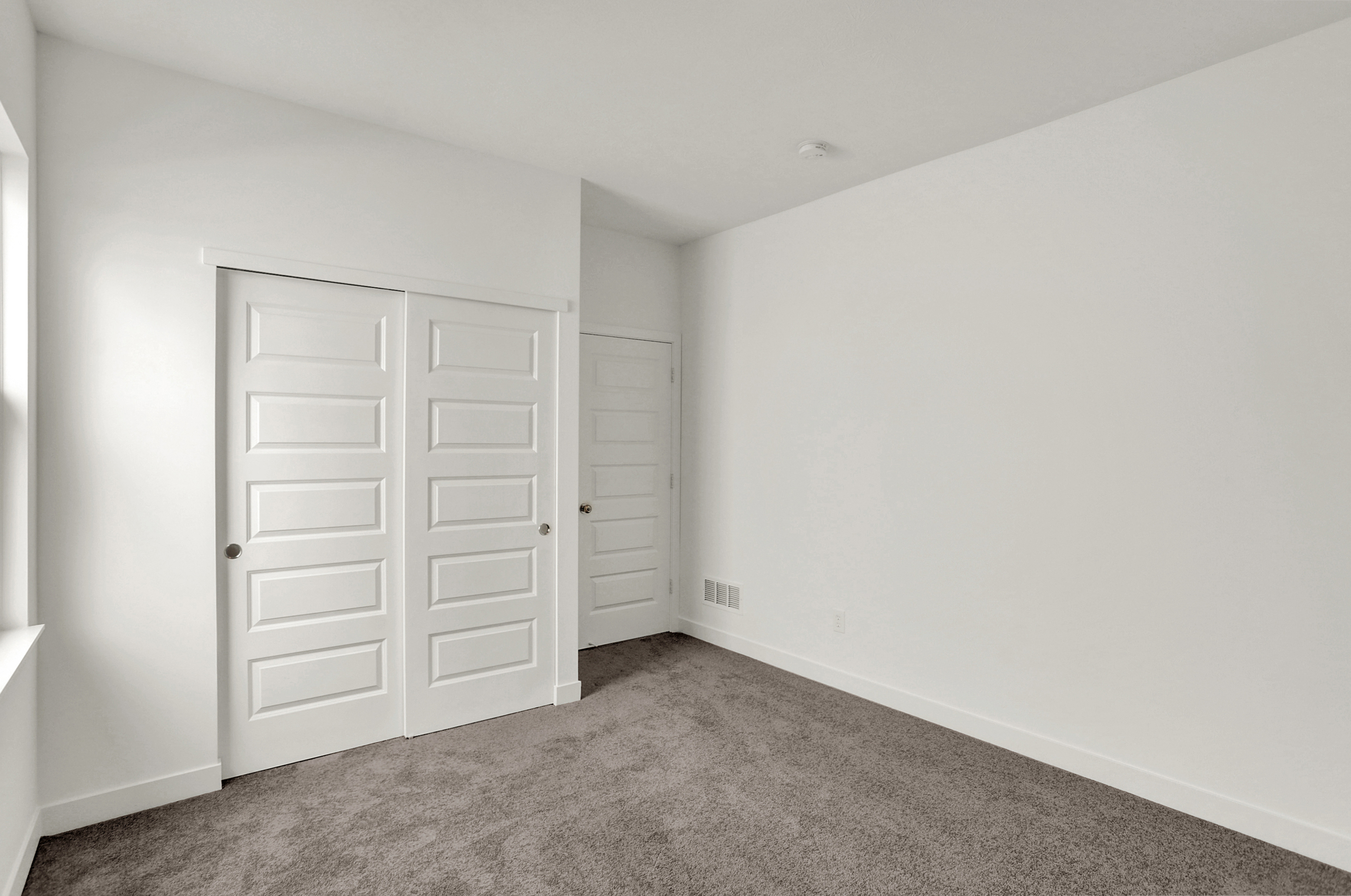 1027 Holmdale Drive