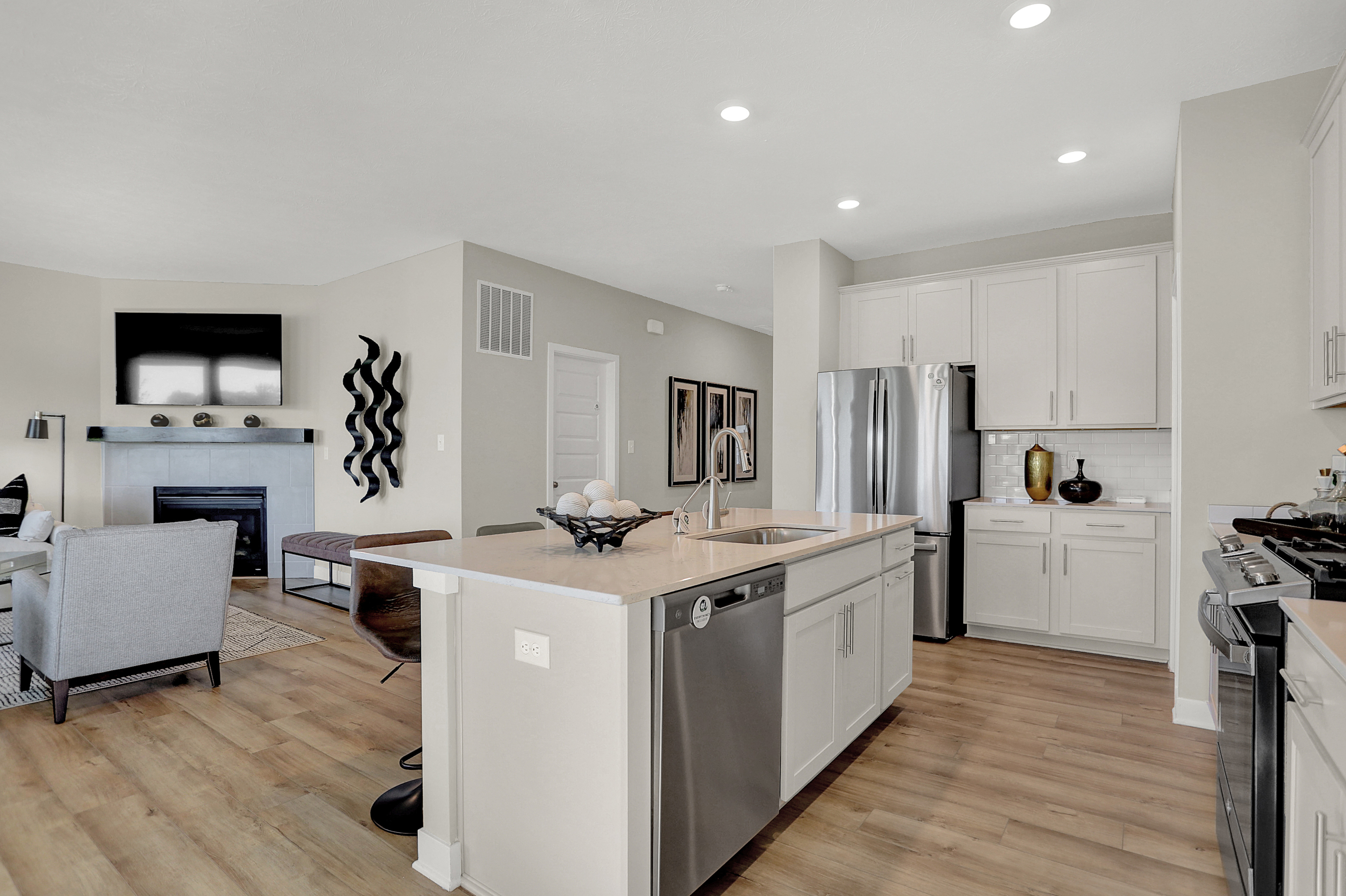 7325 Harbor Town Drive