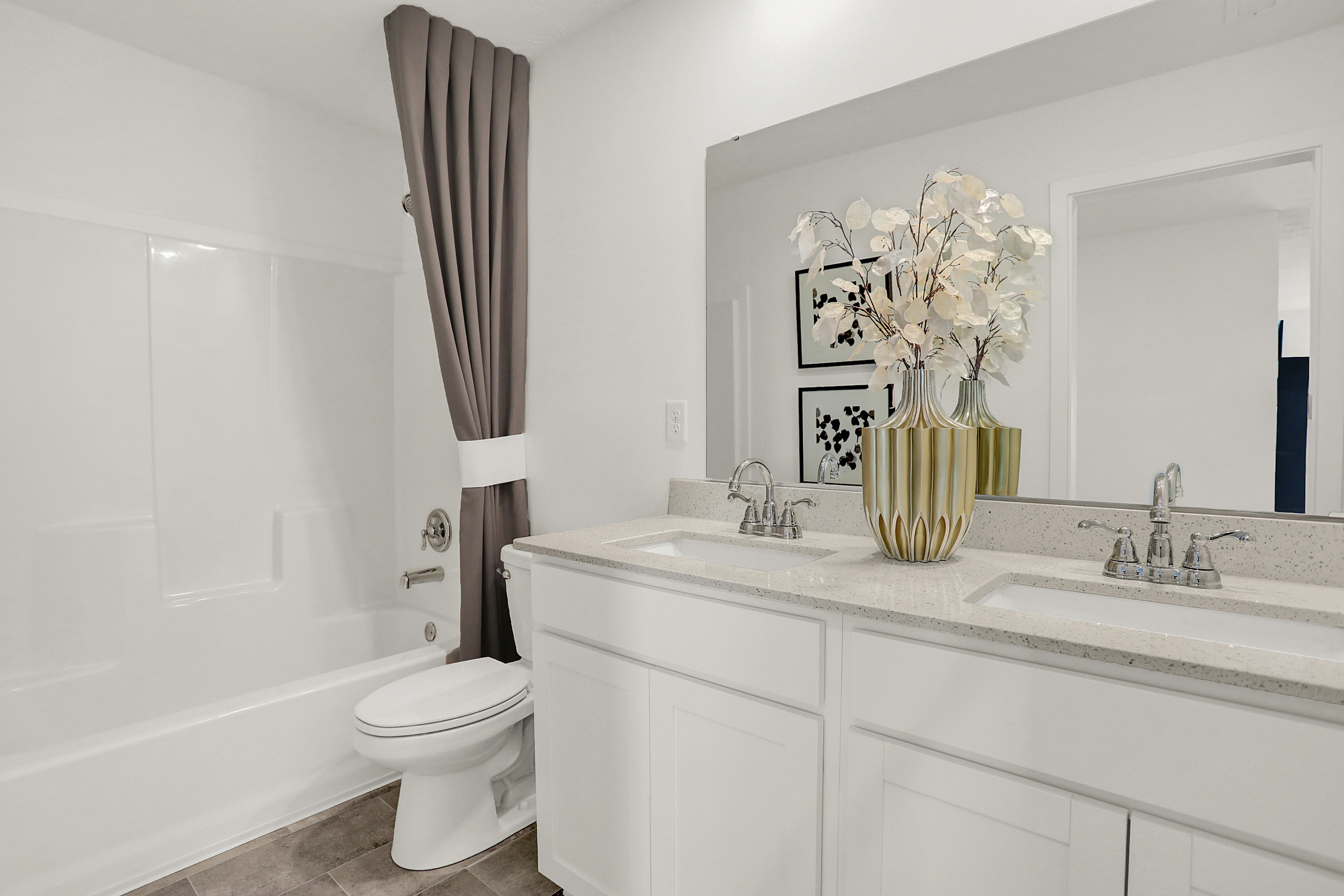 17348 Hanningfield Way