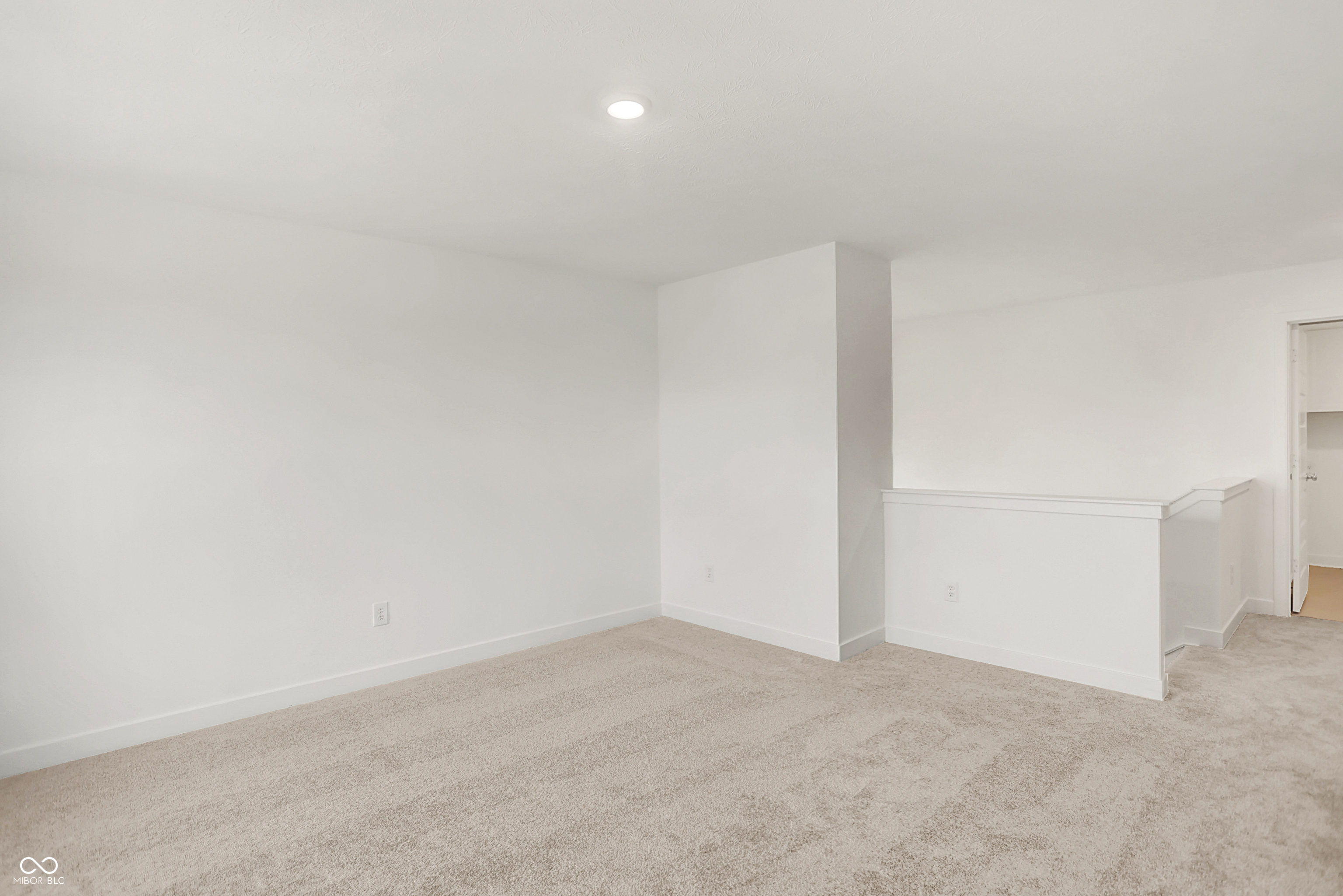 1400 Stonehaven Drive