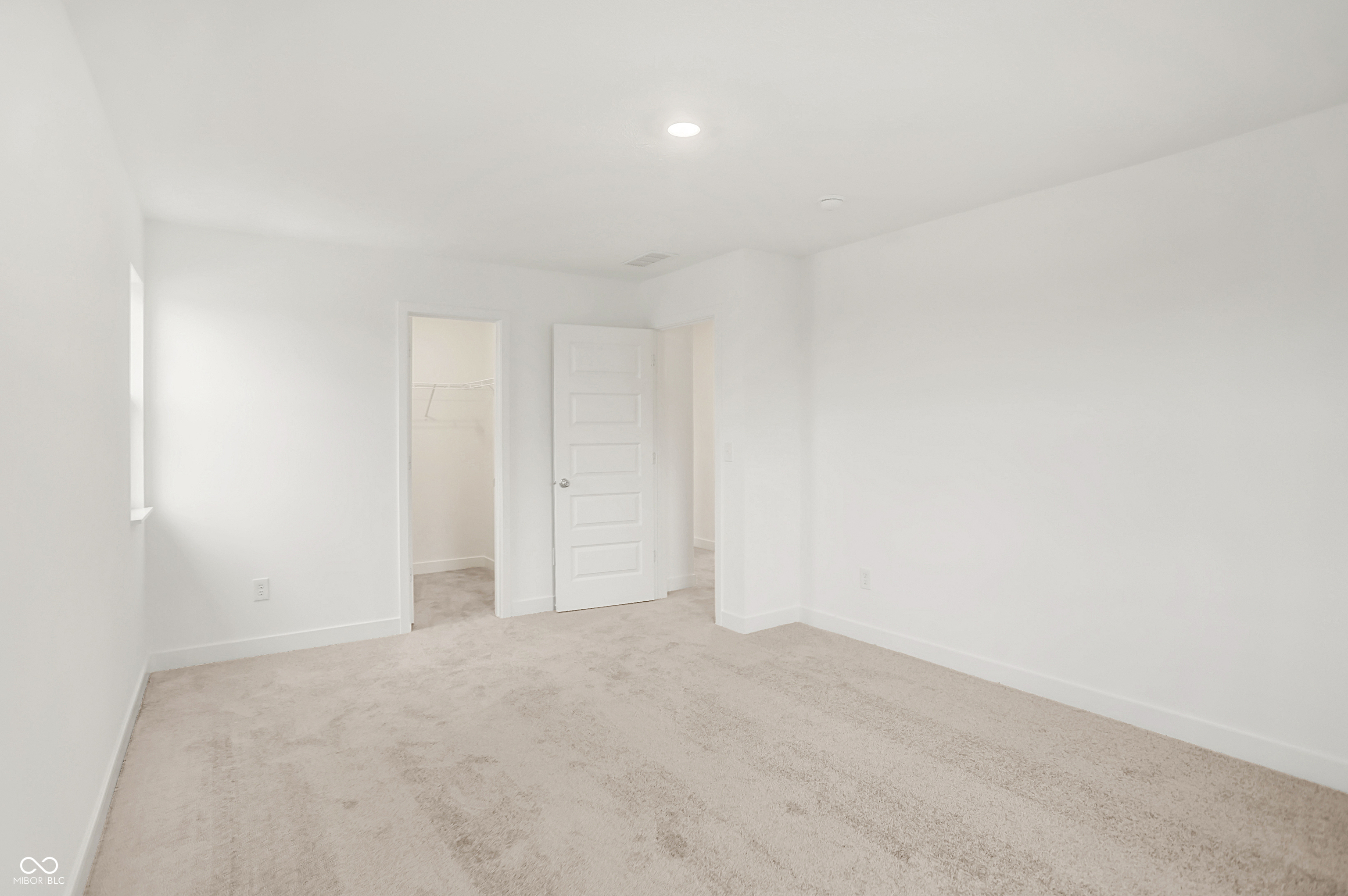 1400 Stonehaven Drive