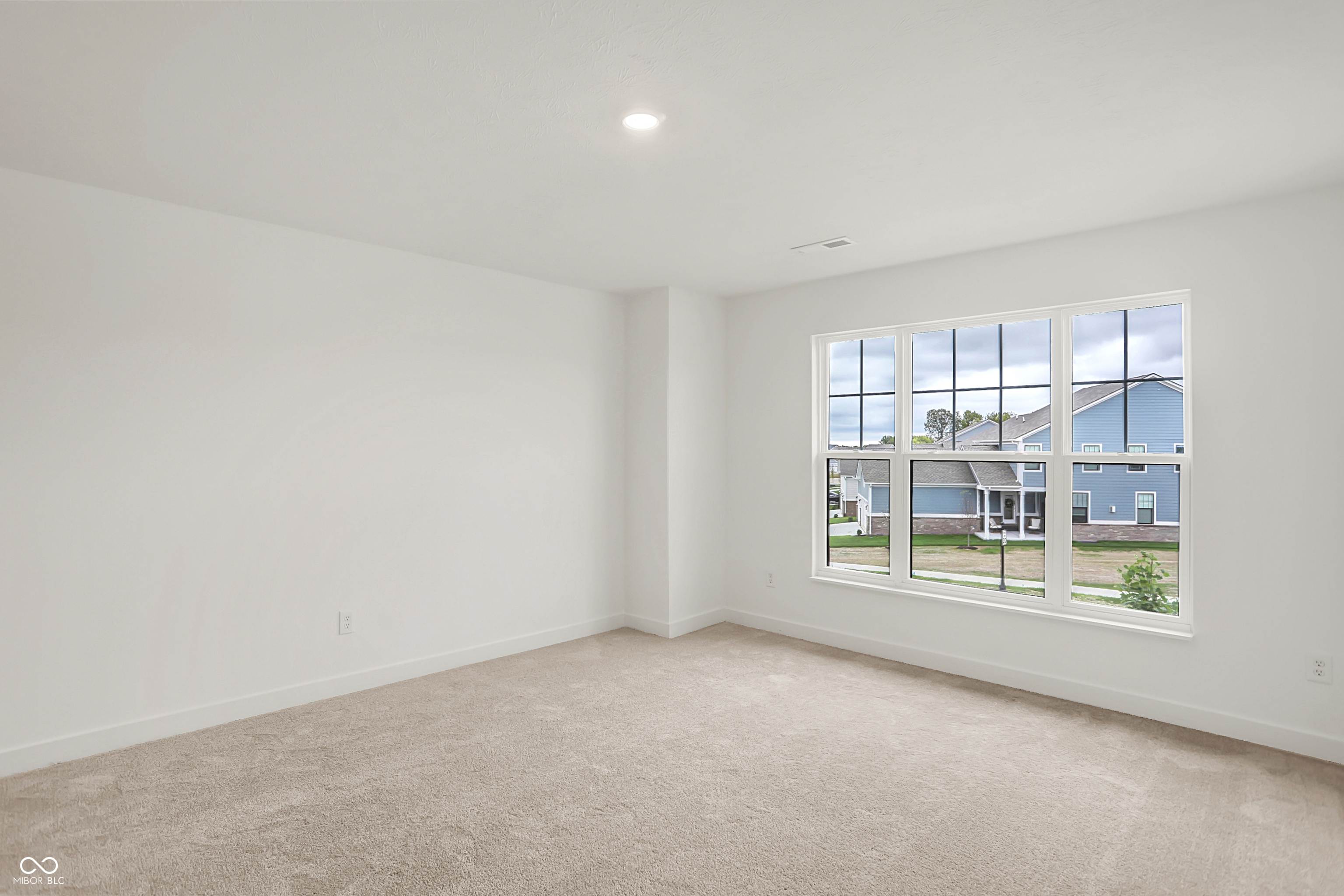1400 Stonehaven Drive