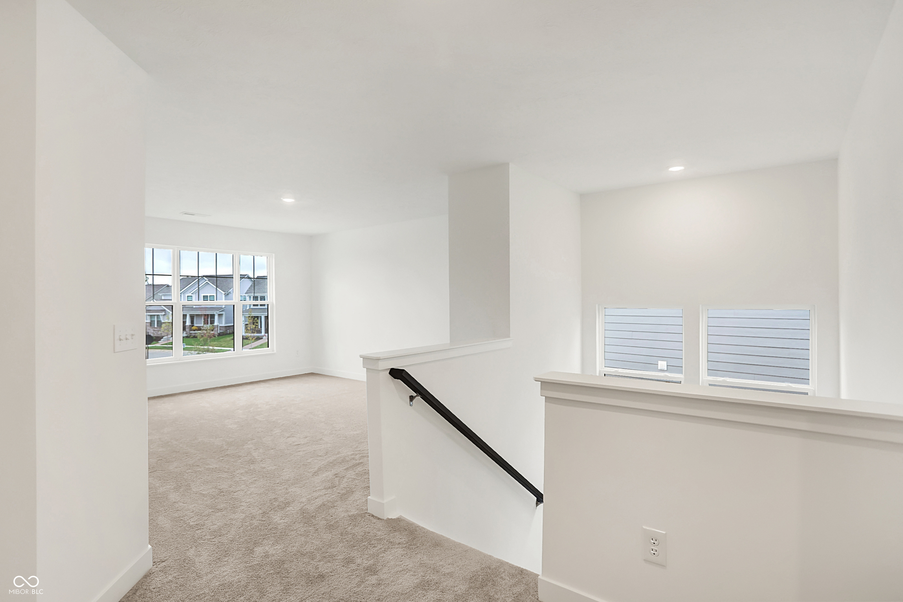 1400 Stonehaven Drive