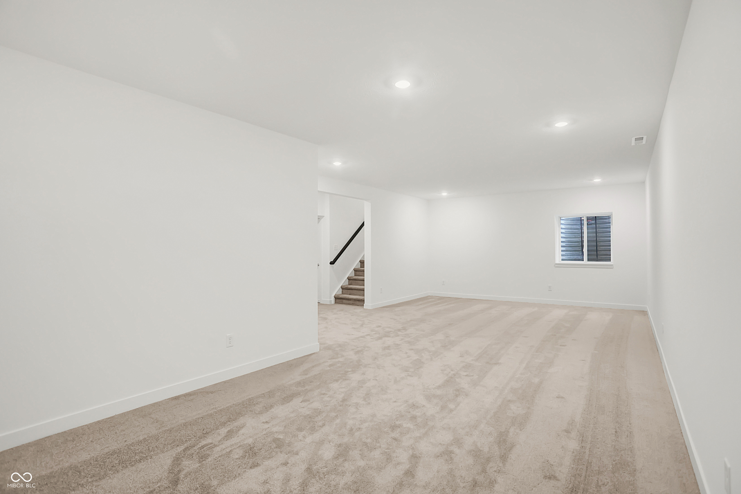 1400 Stonehaven Drive