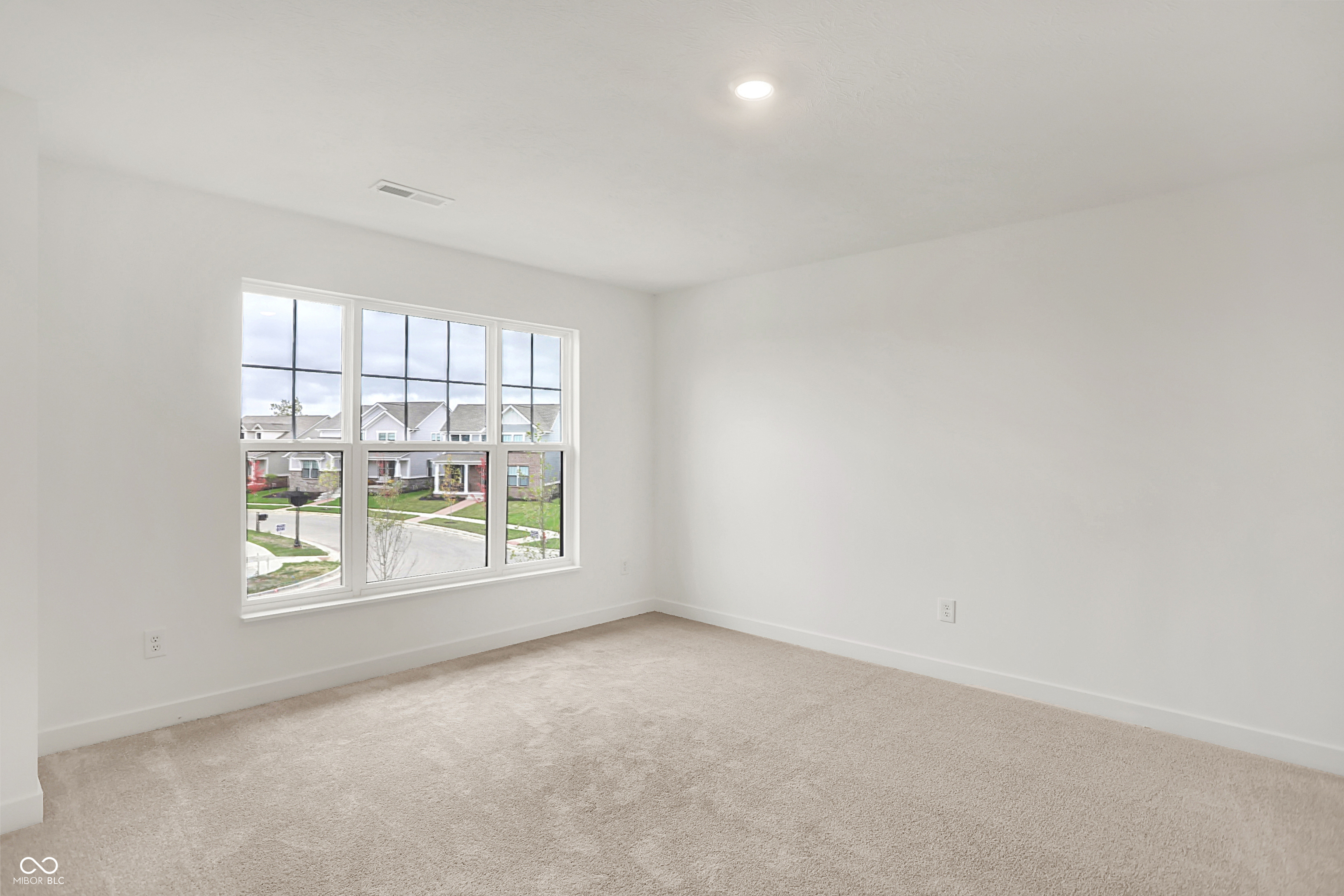 1400 Stonehaven Drive
