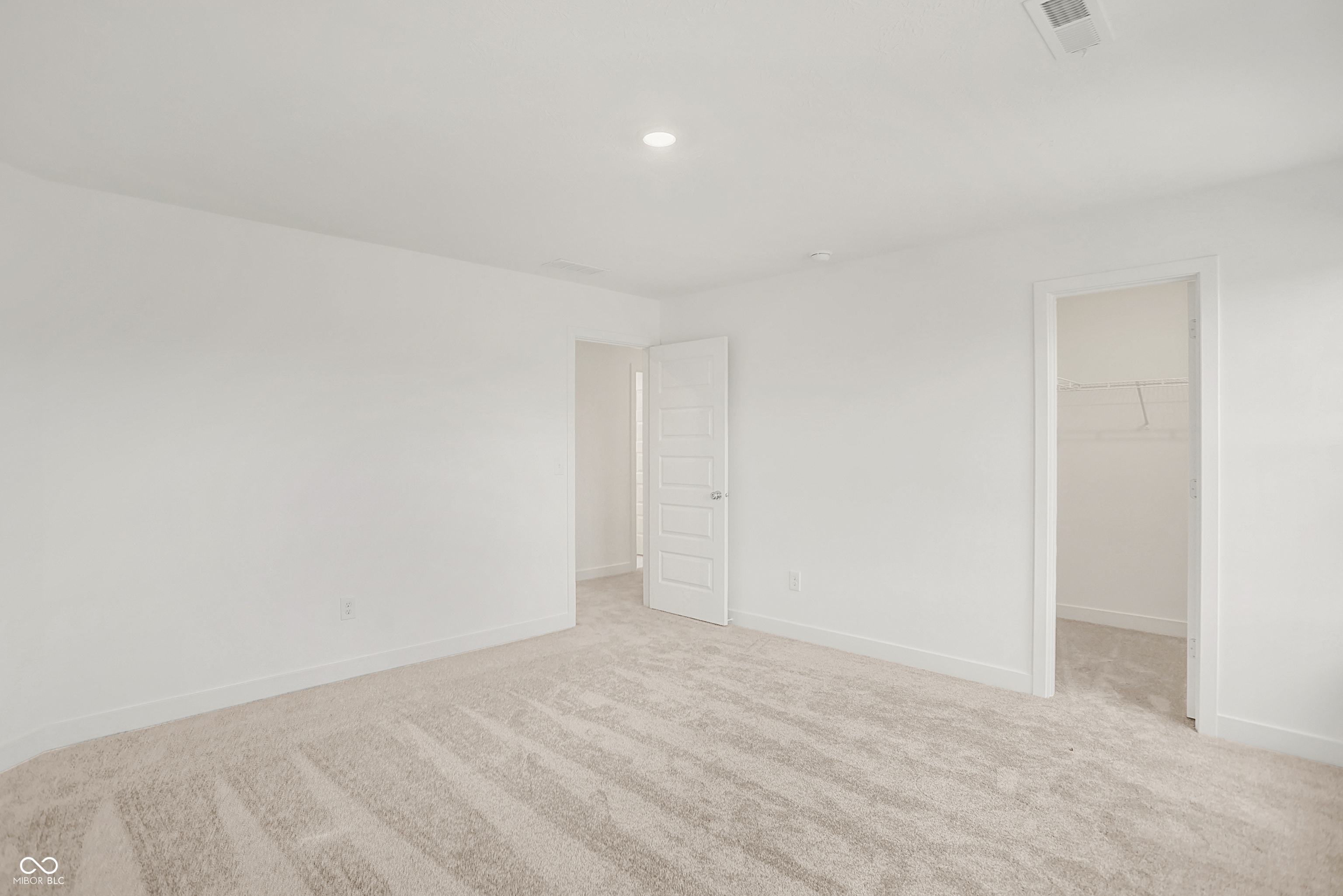 1400 Stonehaven Drive