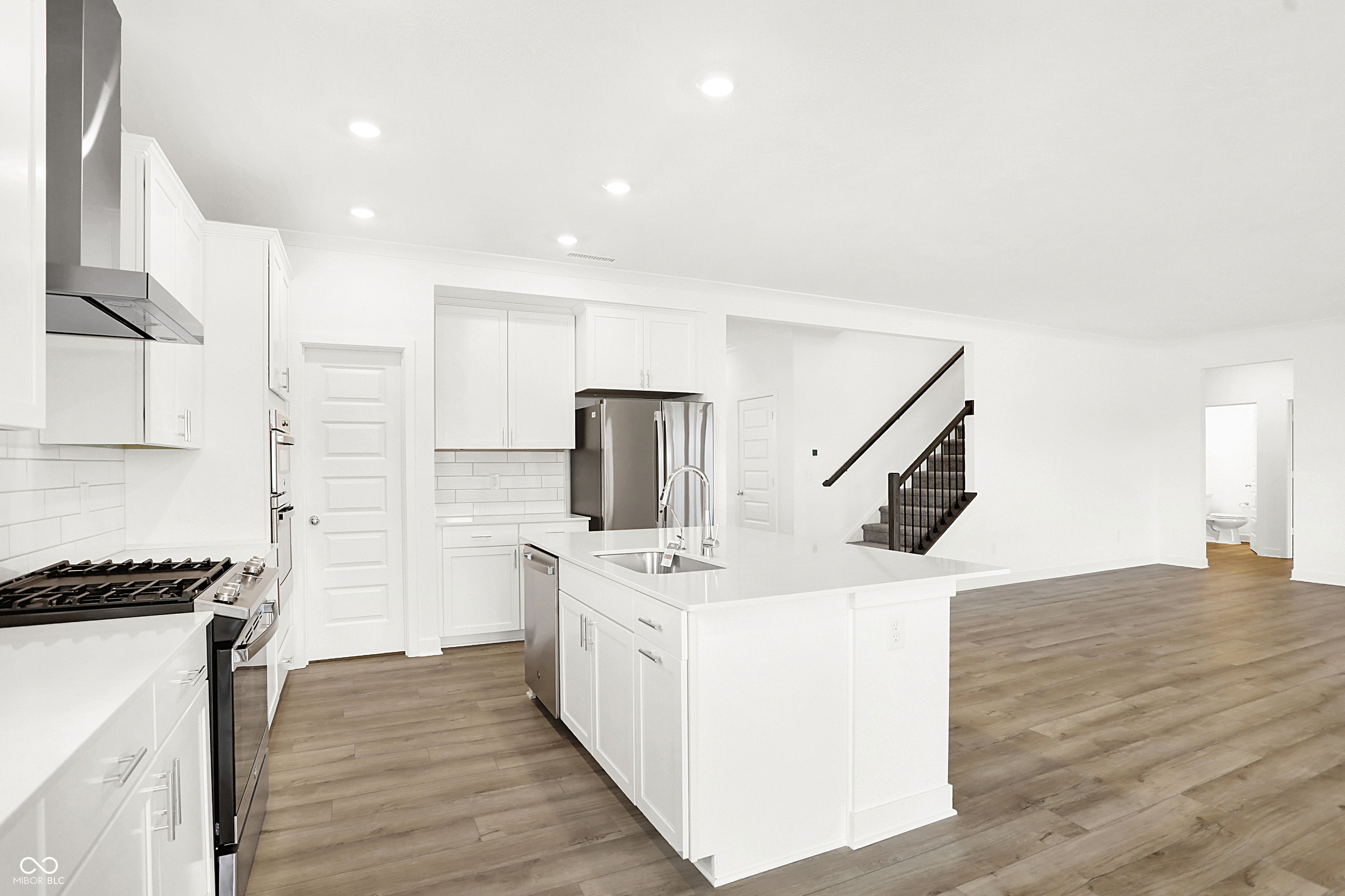 1430 Chatham Hills Boulevard