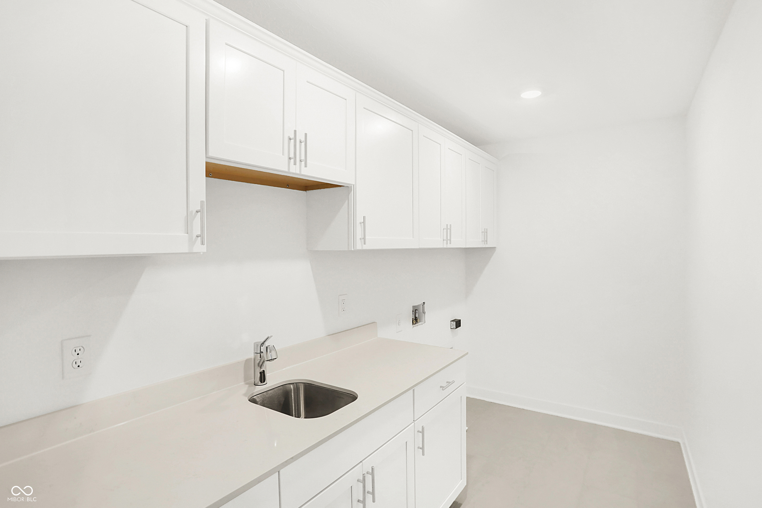 1430 Chatham Hills Boulevard