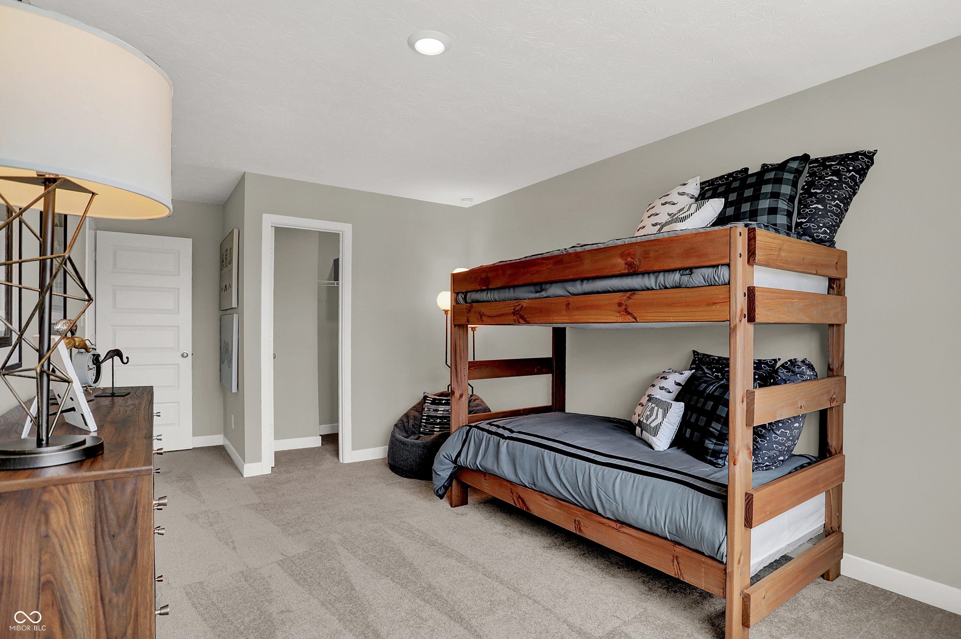 5865 Summertree Place