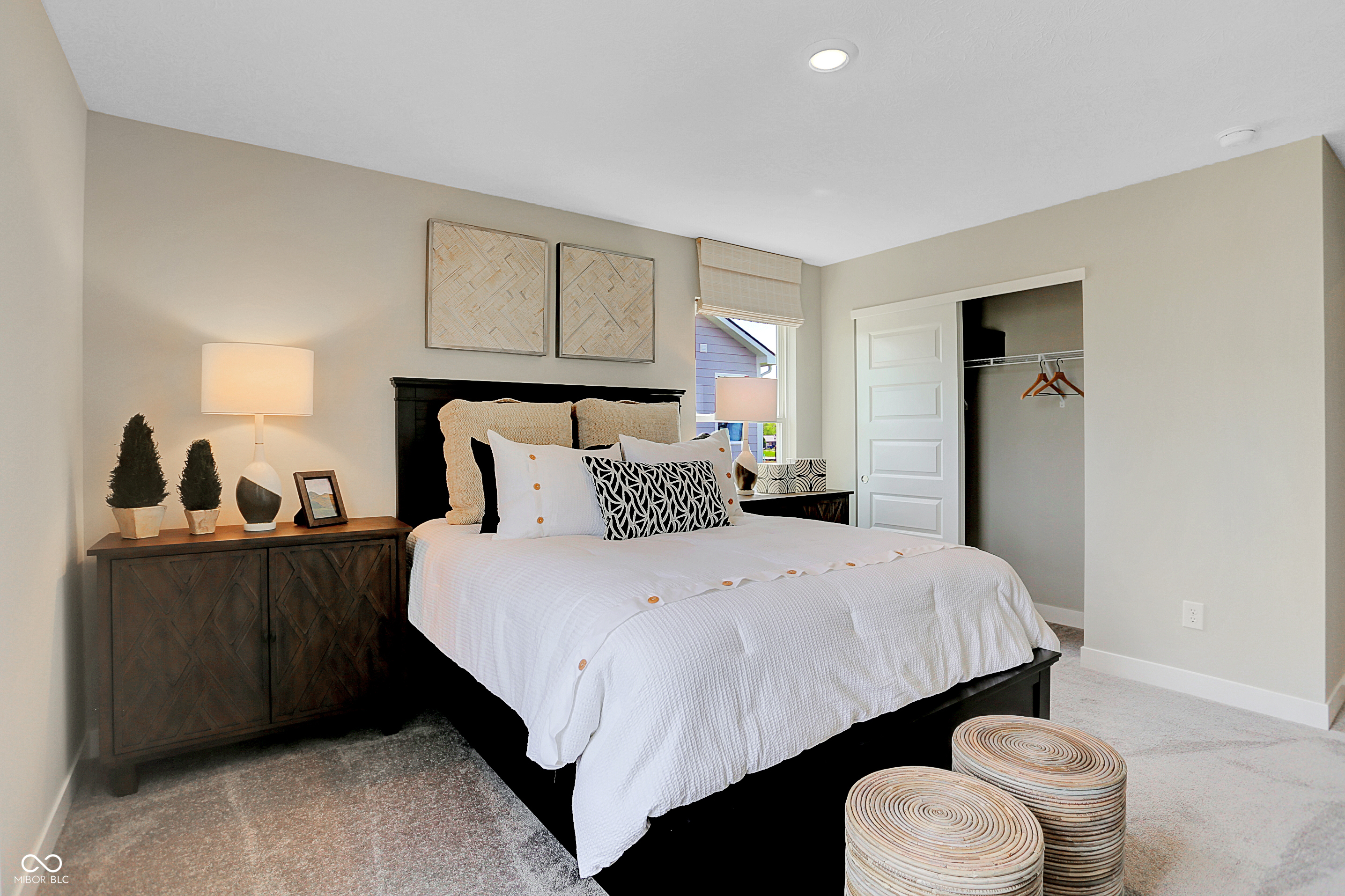 1129 Elmwood Lane