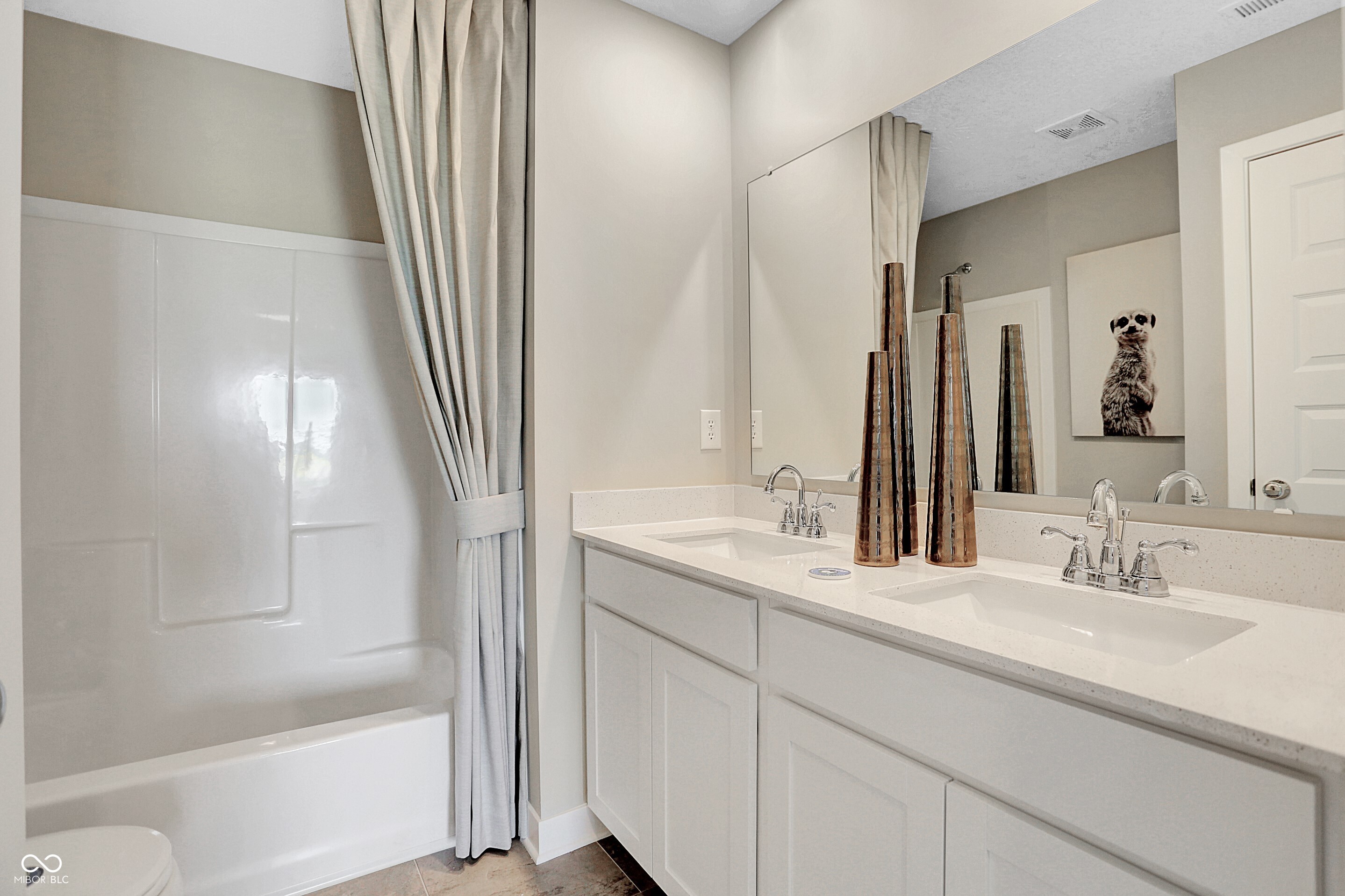 3831 Sunset Ridge Drive