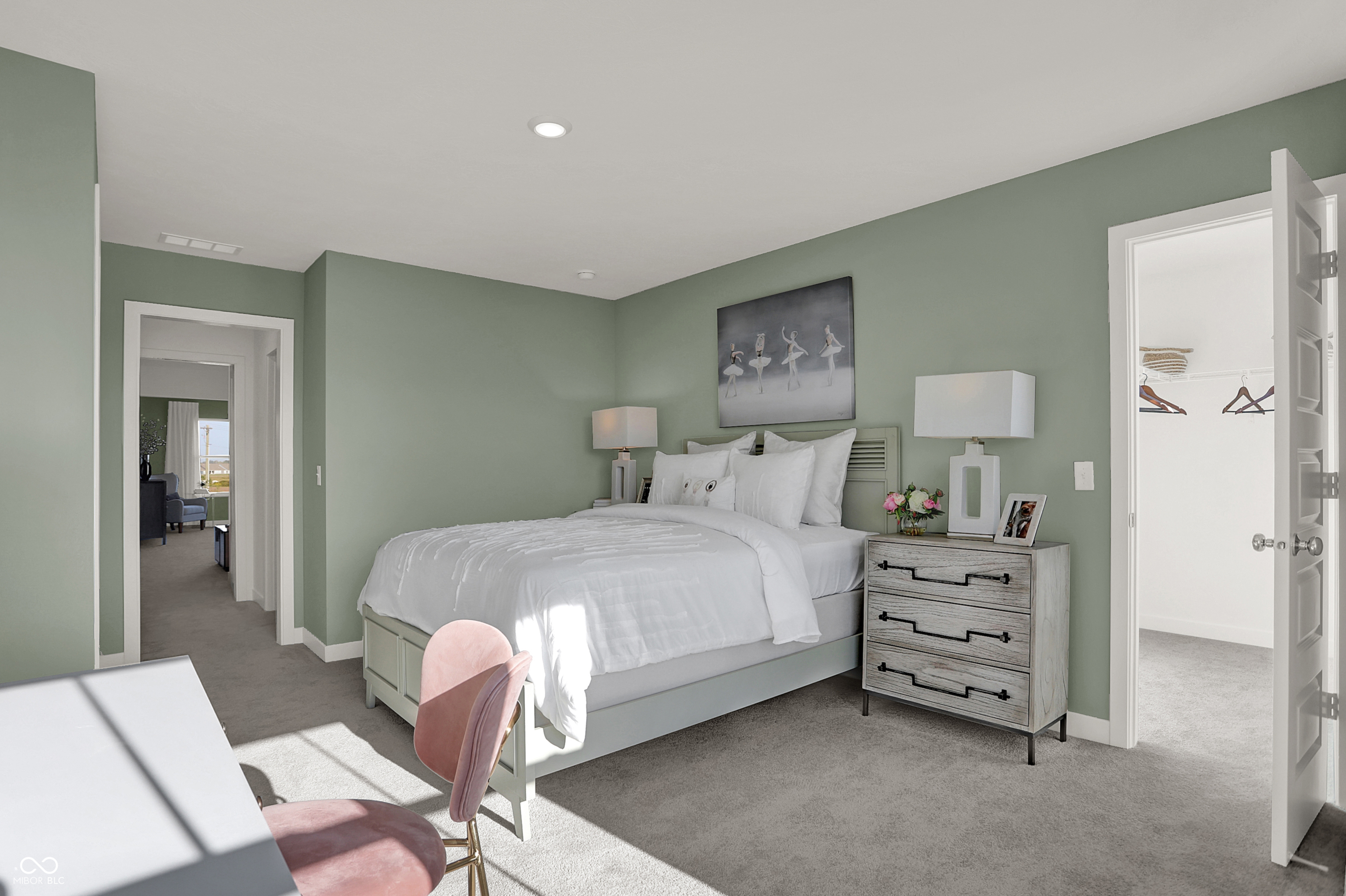 360 Middleton Circle