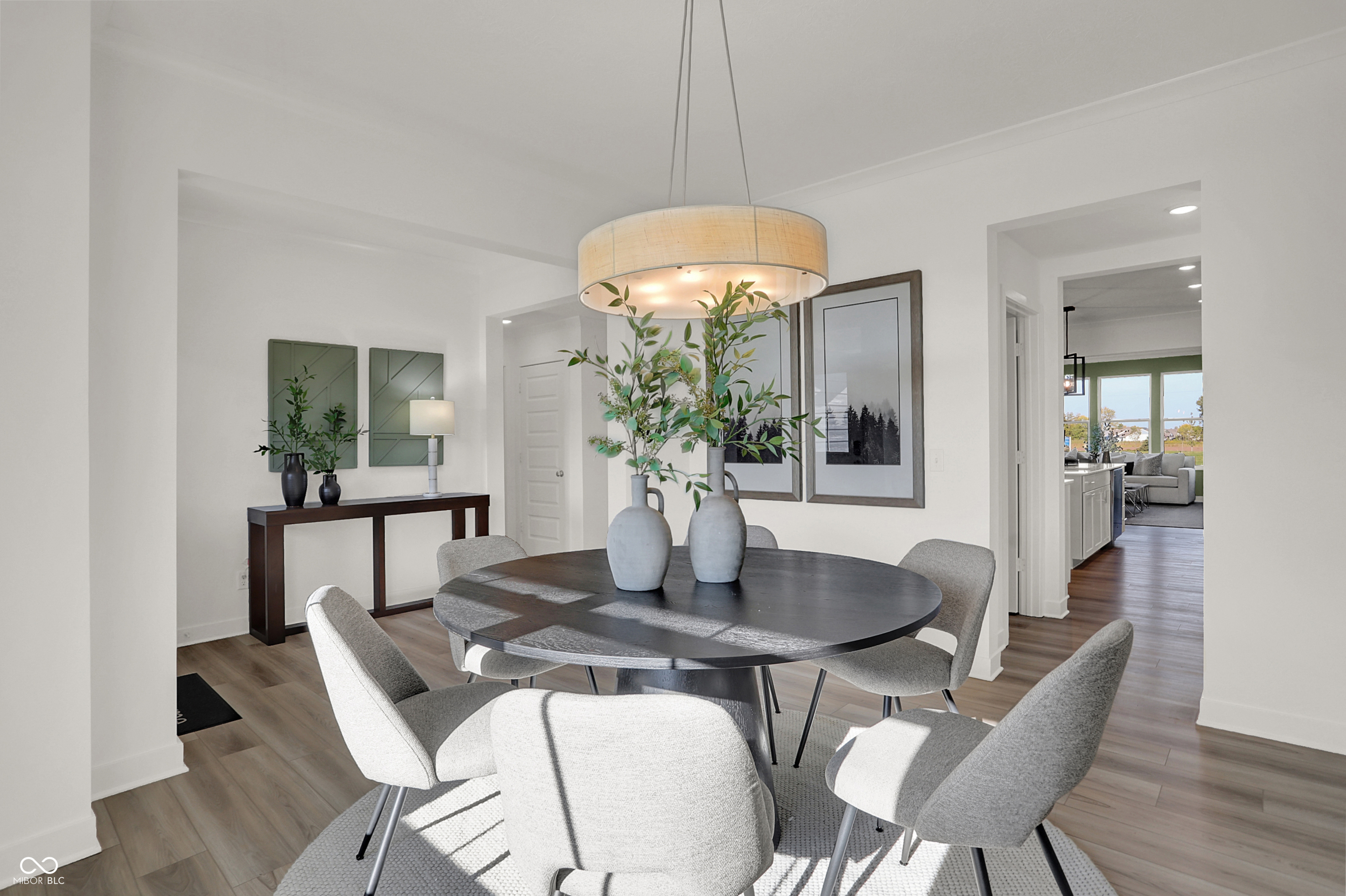 360 Middleton Circle