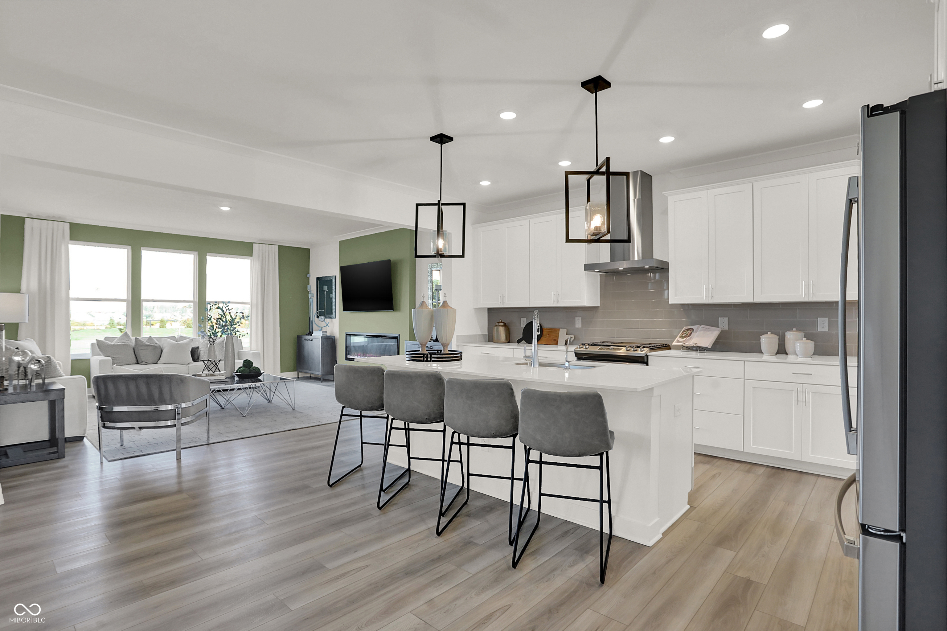 360 Middleton Circle