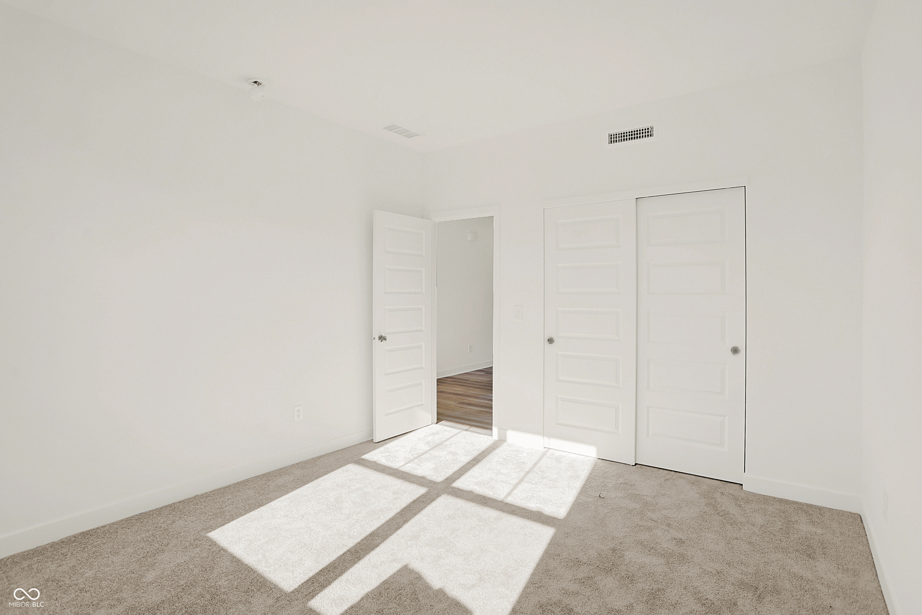 1494 Covington Boulevard