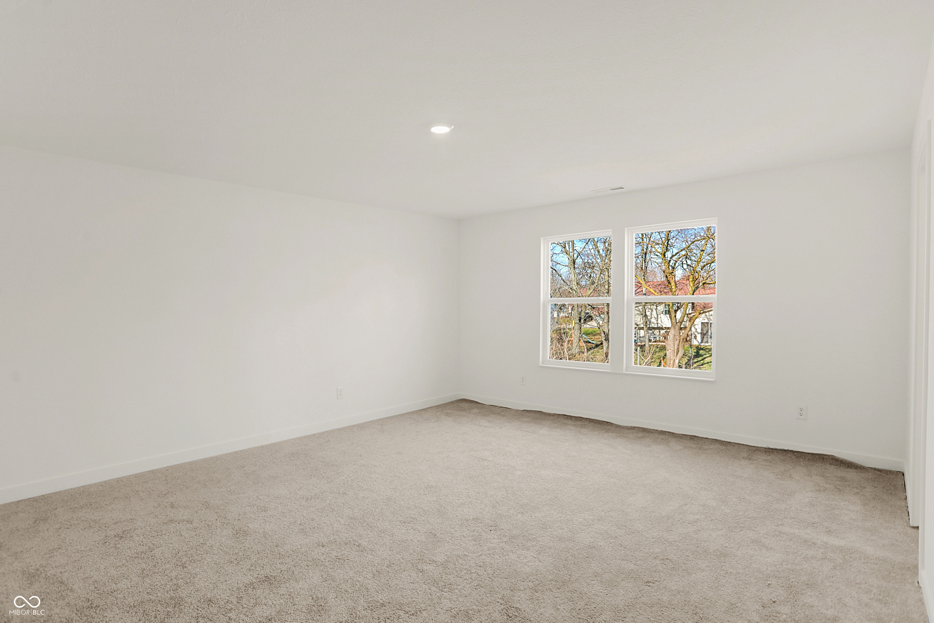 1494 Covington Boulevard