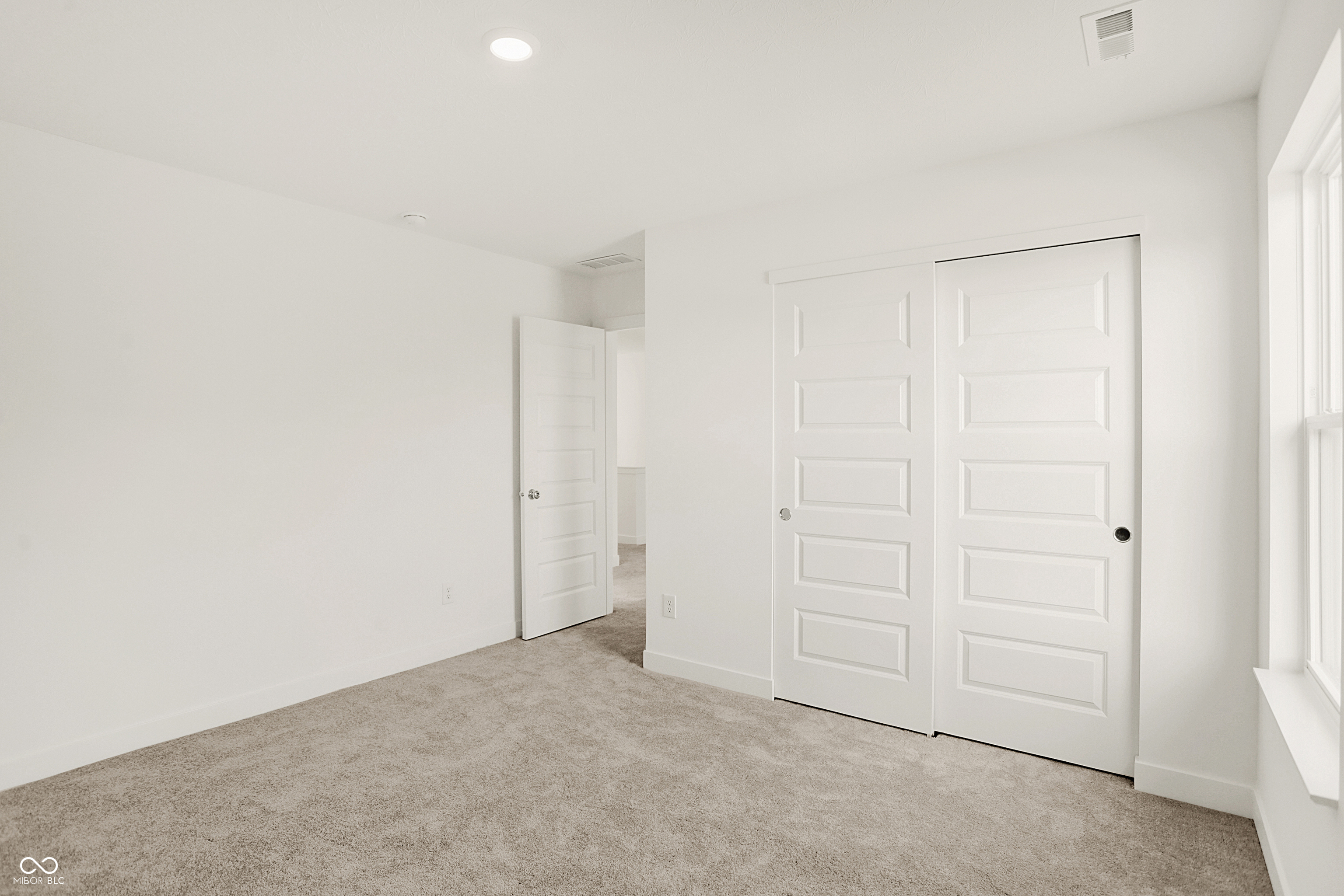 1494 Covington Boulevard