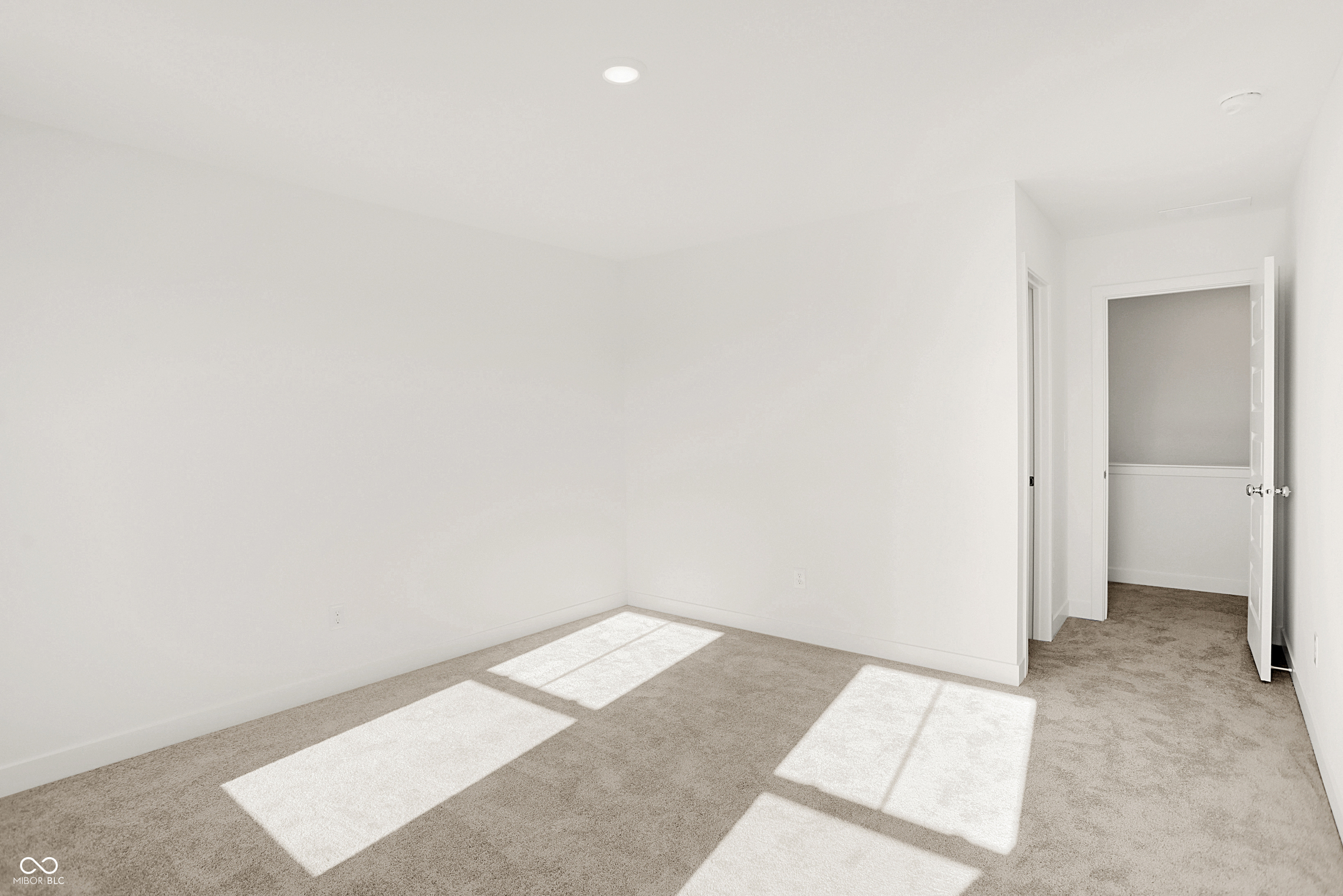 1494 Covington Boulevard