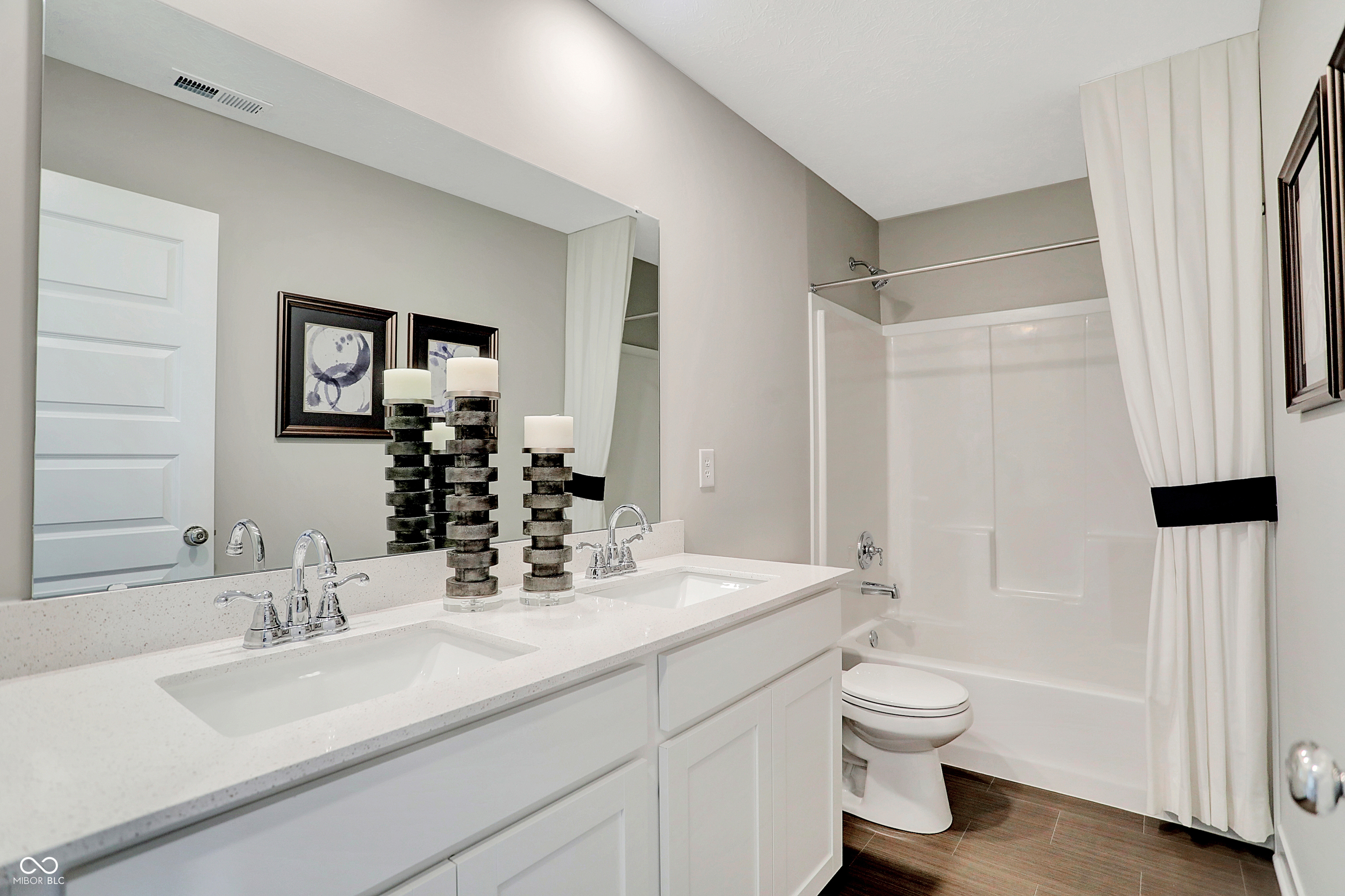 3759 Sunset Ridge Drive