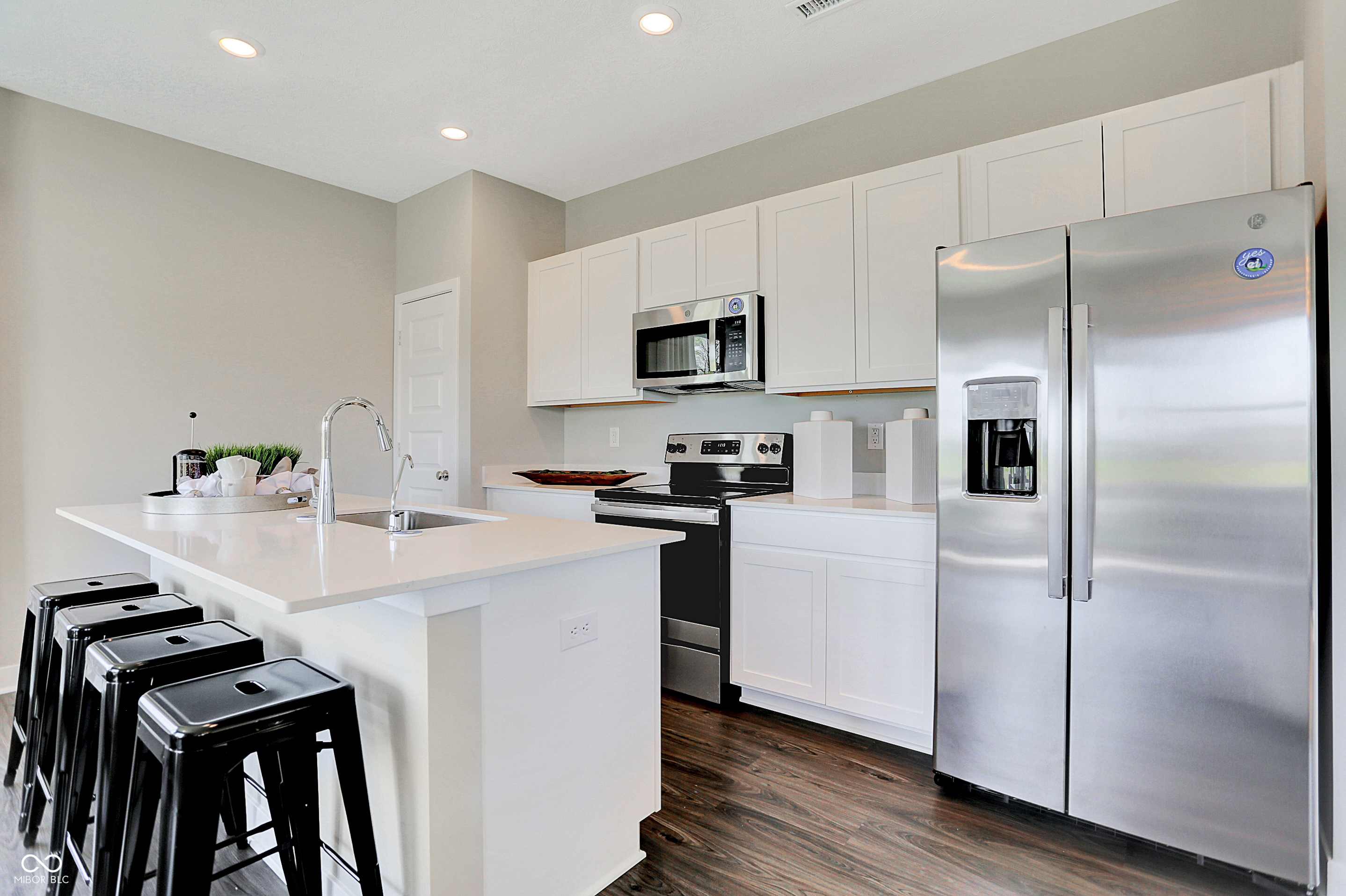 3842 Sunset Ridge Drive