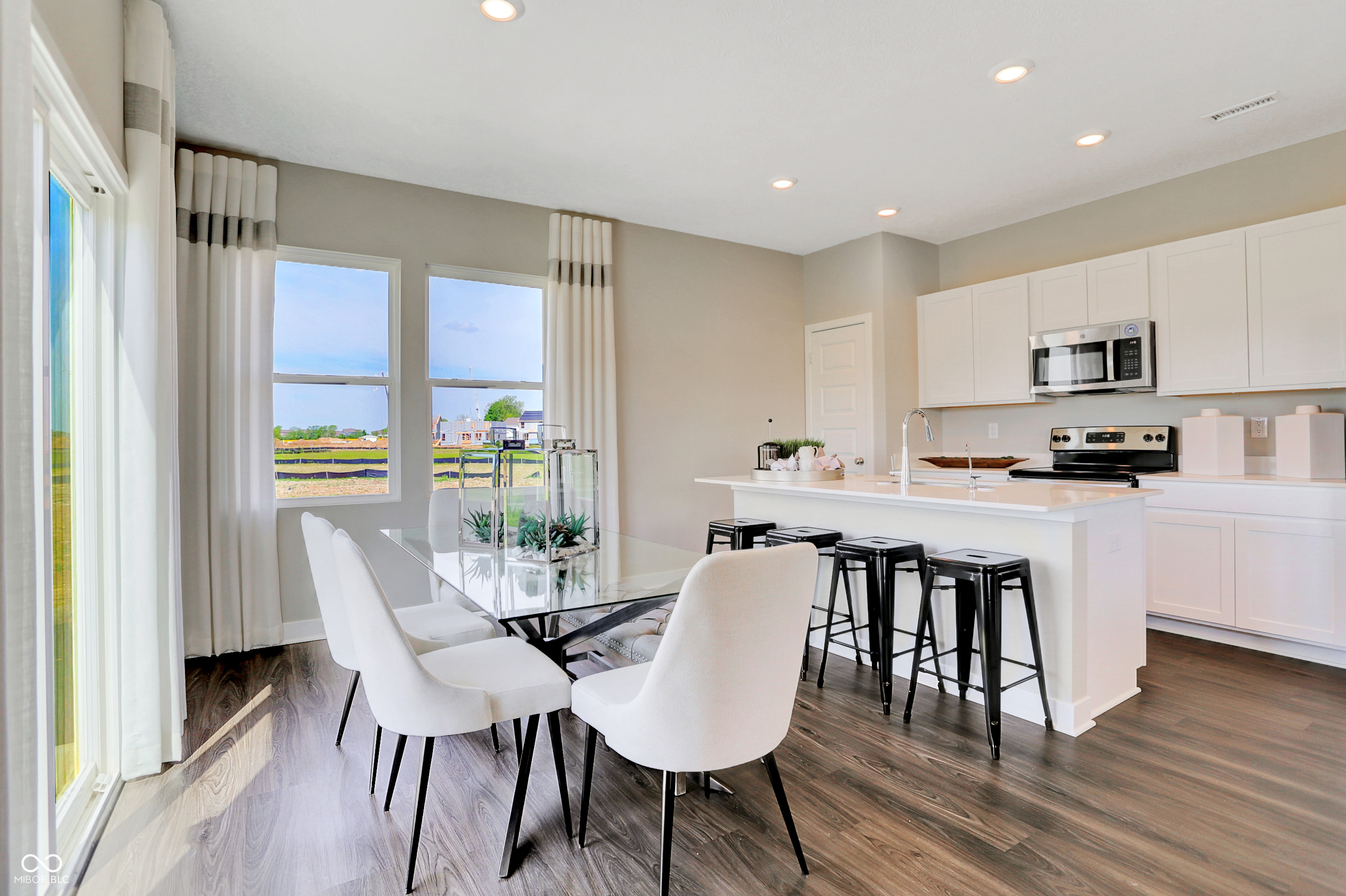 3842 Sunset Ridge Drive