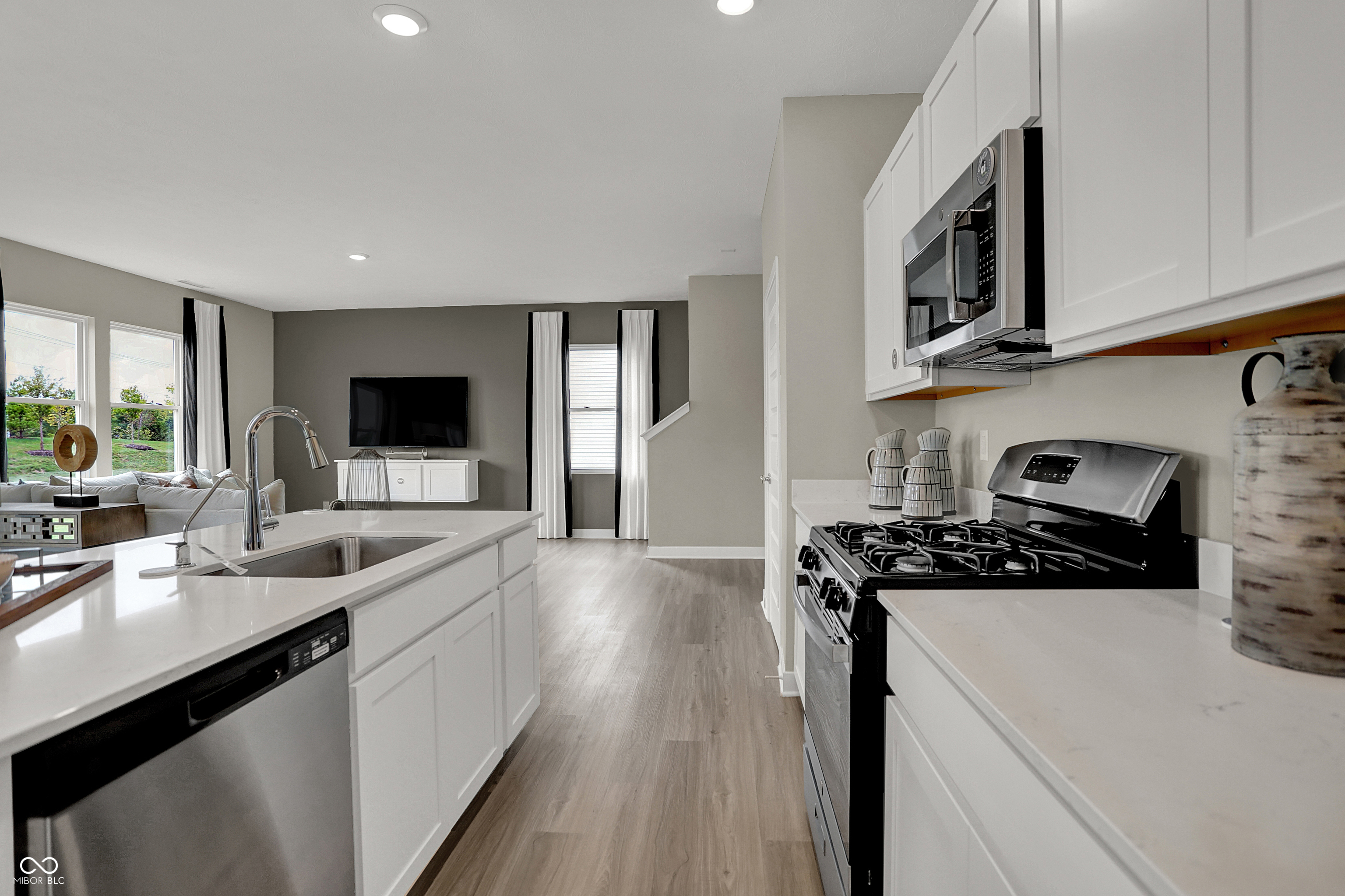 3818 Sunset Ridge Drive