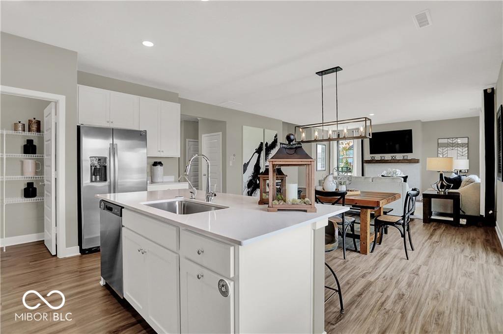 16923 Sandhurst Place