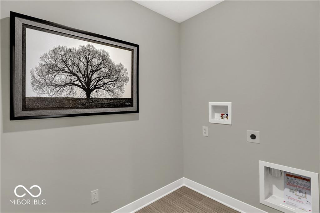 16923 Sandhurst Place