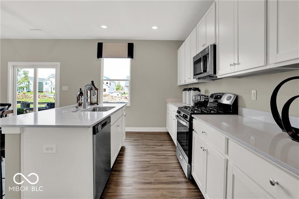 16923 Sandhurst Place