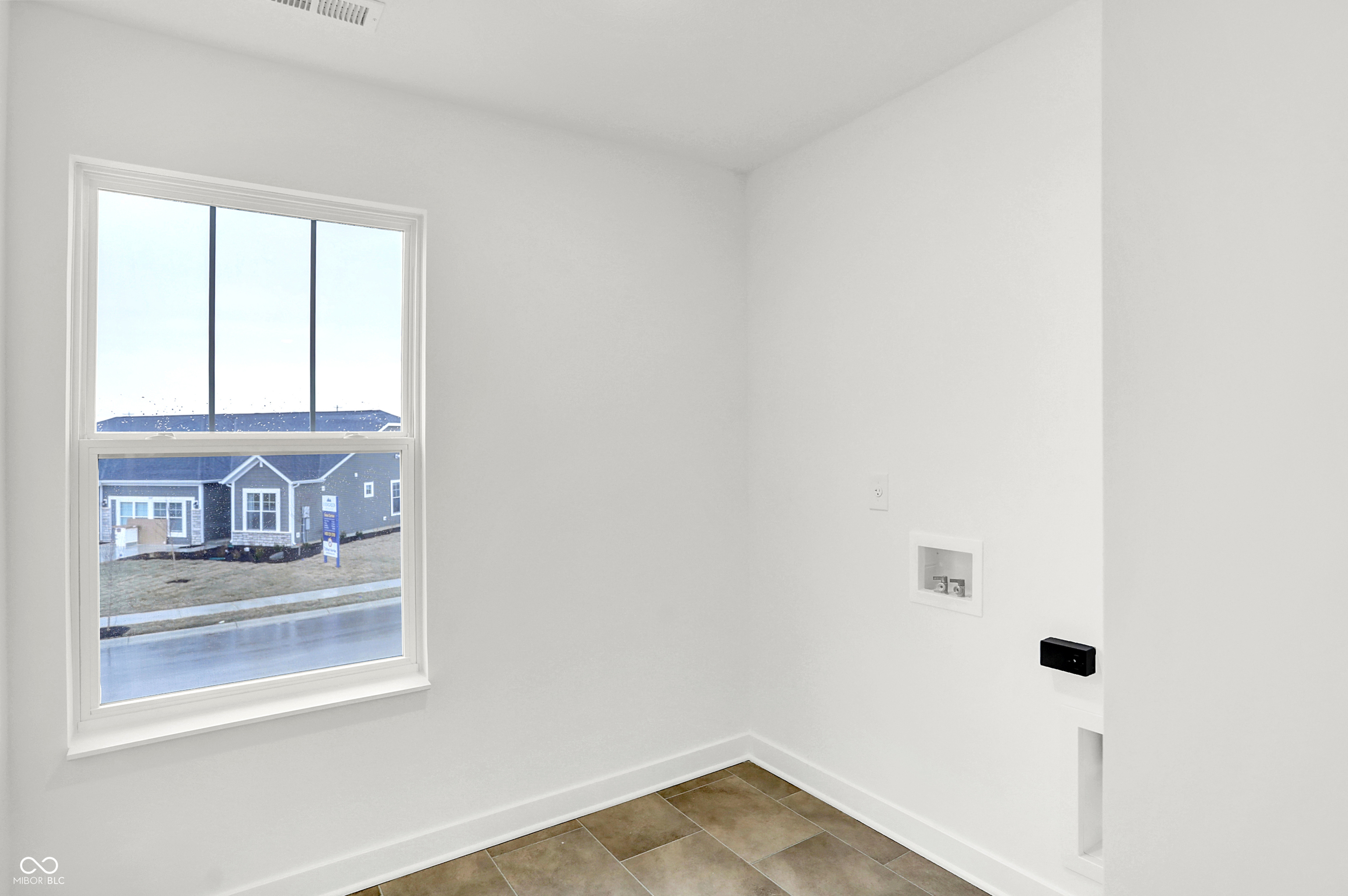 2004 Foothill Drive