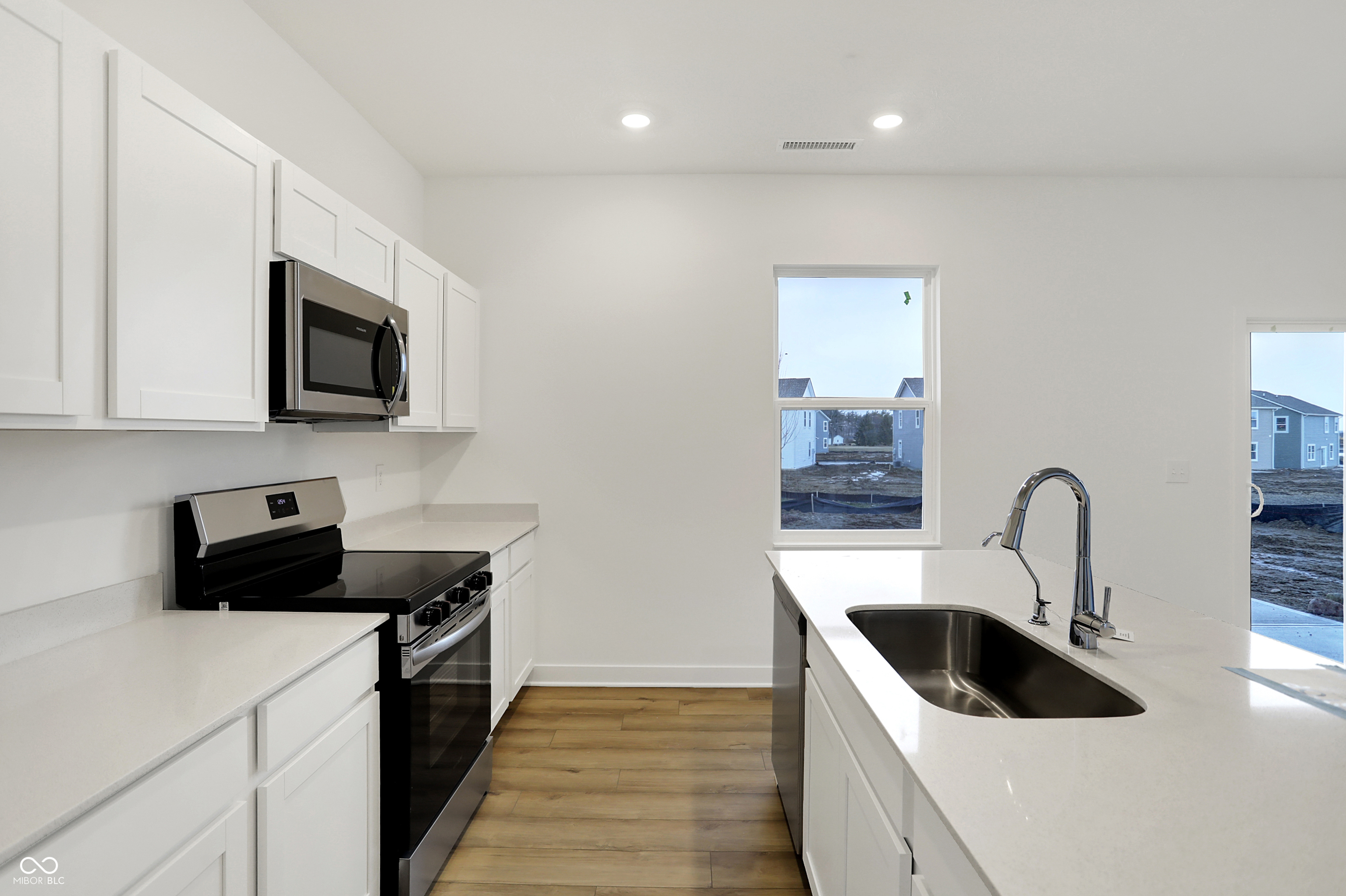 2004 Foothill Drive