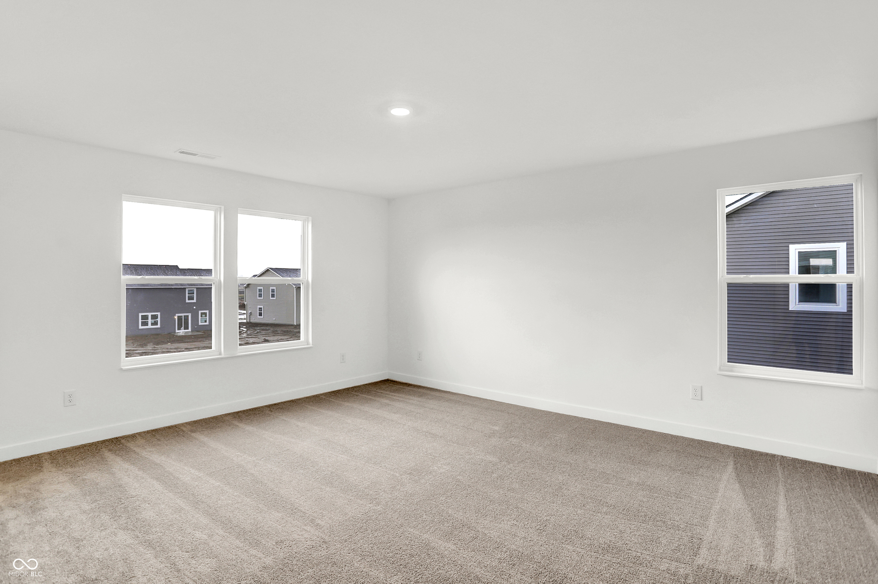 2004 Foothill Drive