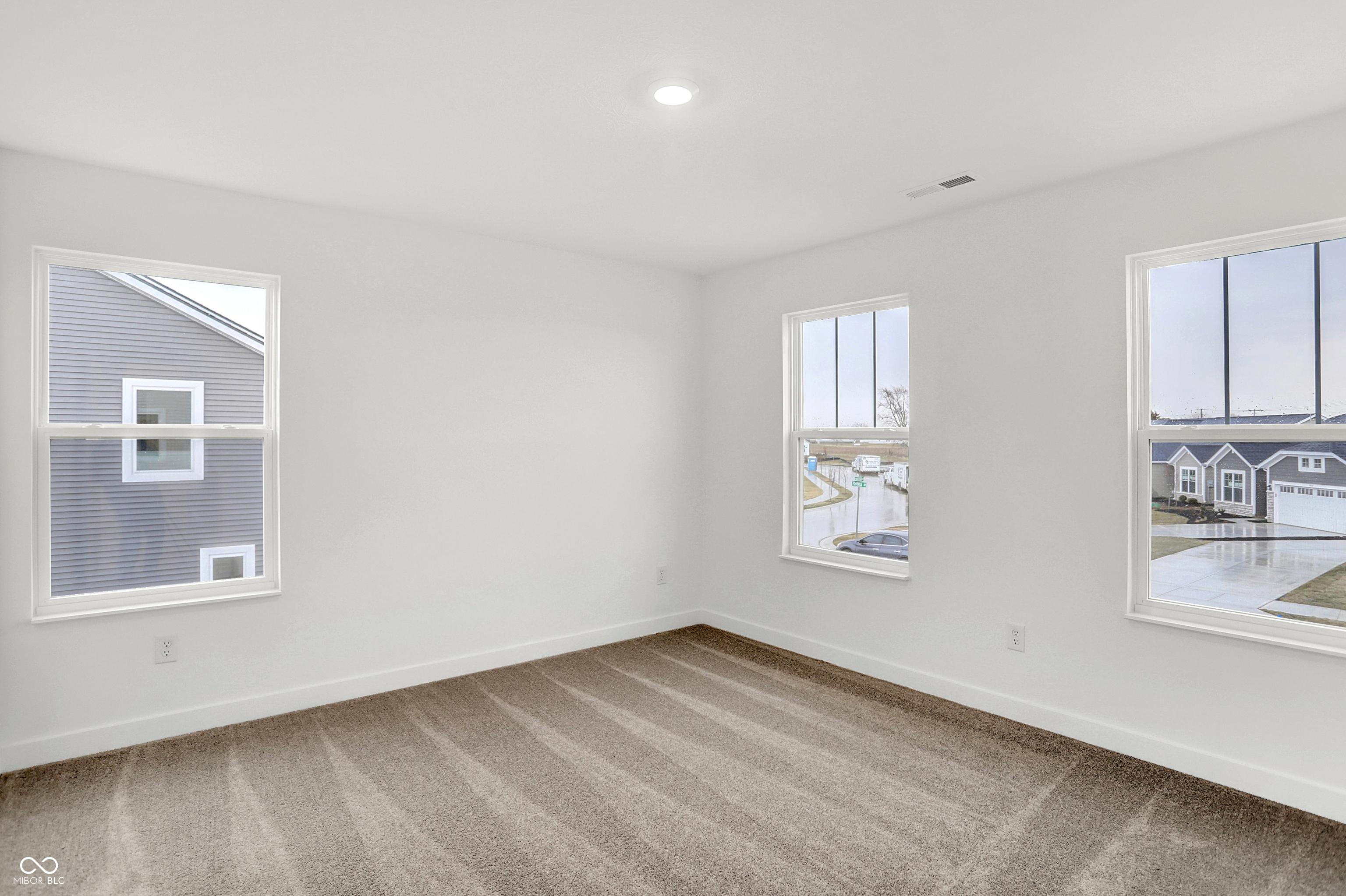 2004 Foothill Drive